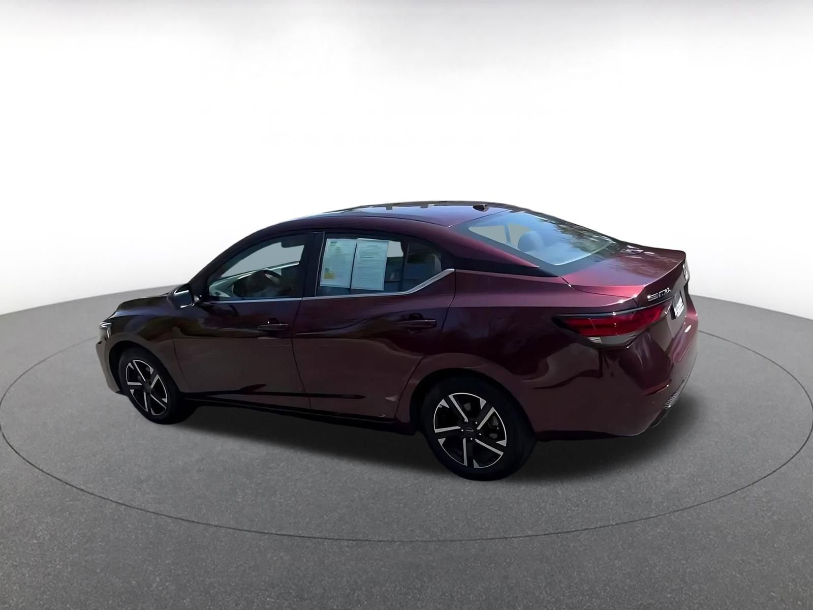 Thumbnail: 2025 Nissan Sentra - 9