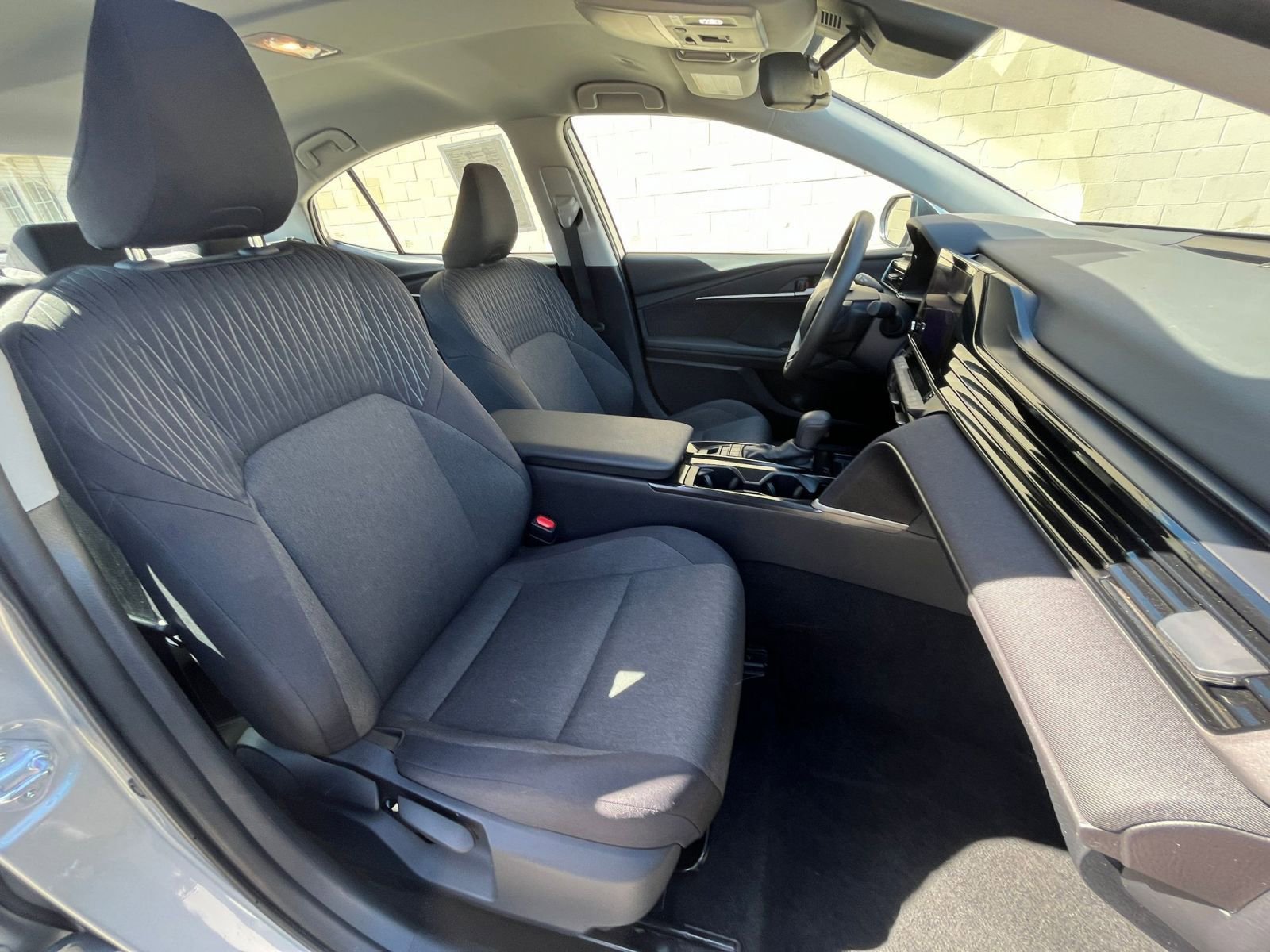 Thumbnail: 2025 Toyota Camry - 35