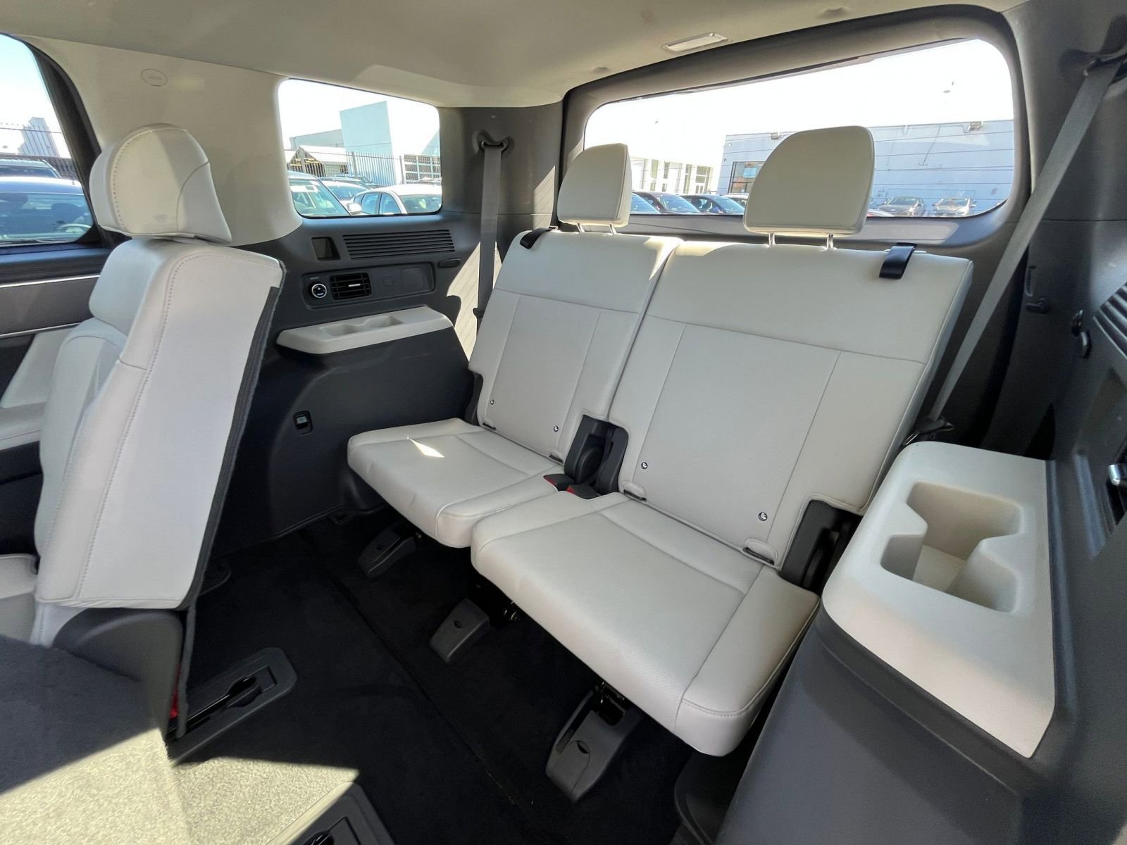 Thumbnail: 2025 Hyundai Santa Fe - 31