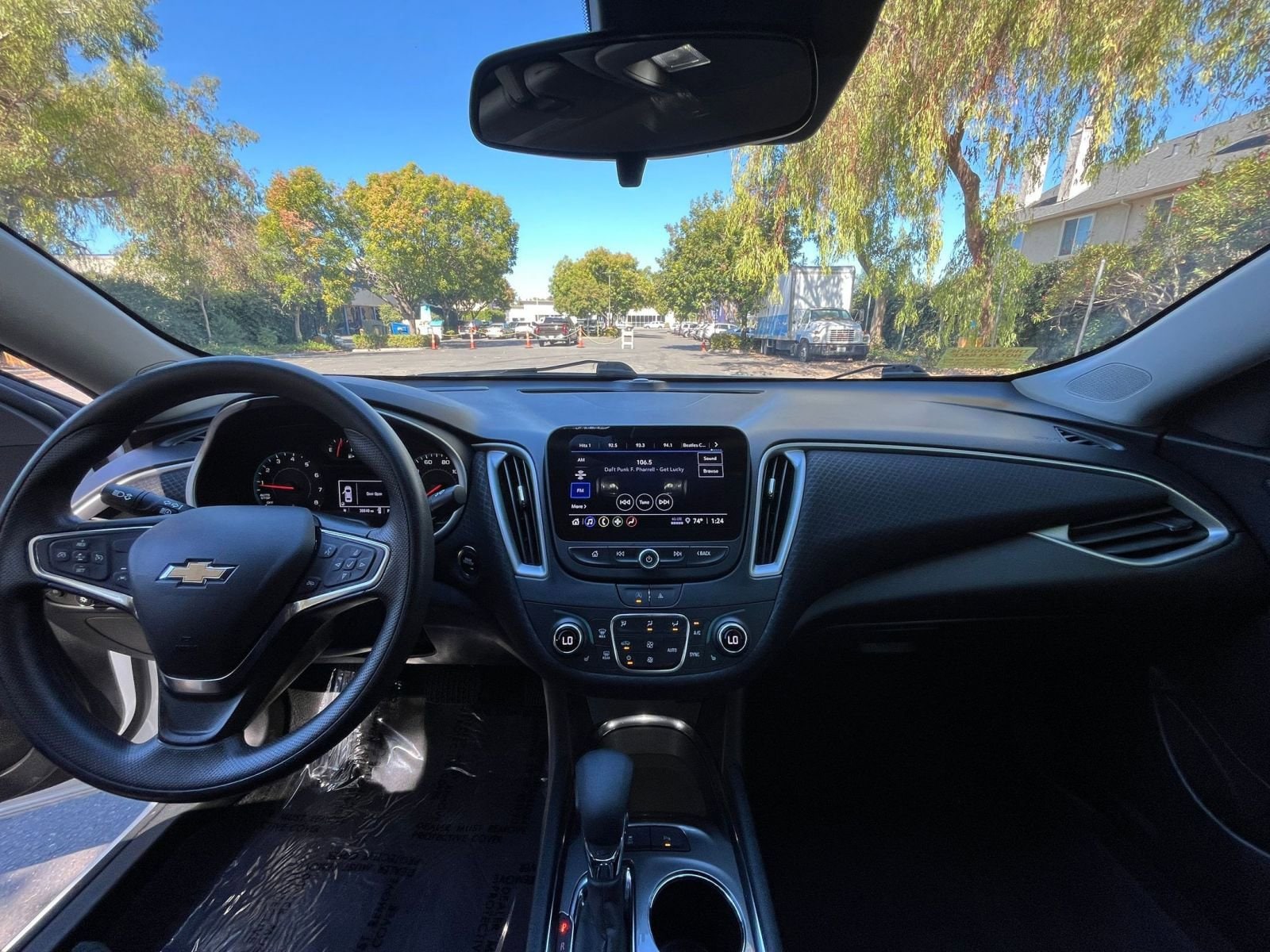 Thumbnail: 2024 Chevrolet Malibu - 32