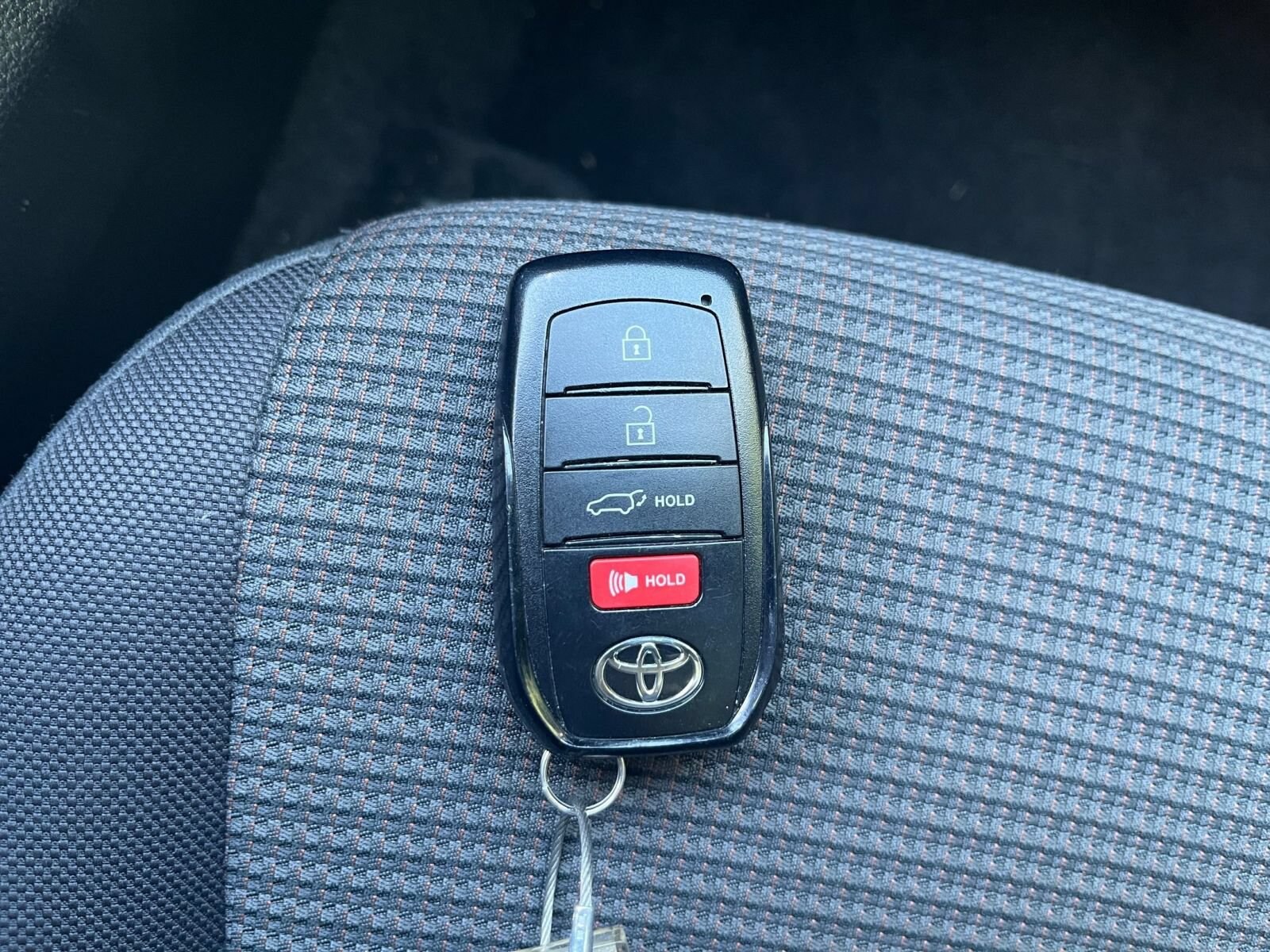 Thumbnail: 2025 Toyota Highlander - 21