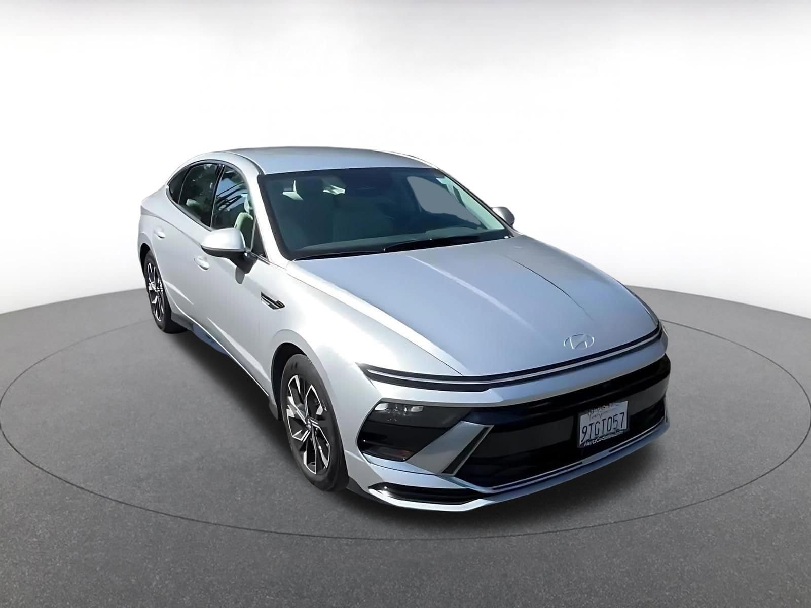 Thumbnail: 2025 Hyundai Sonata - 3