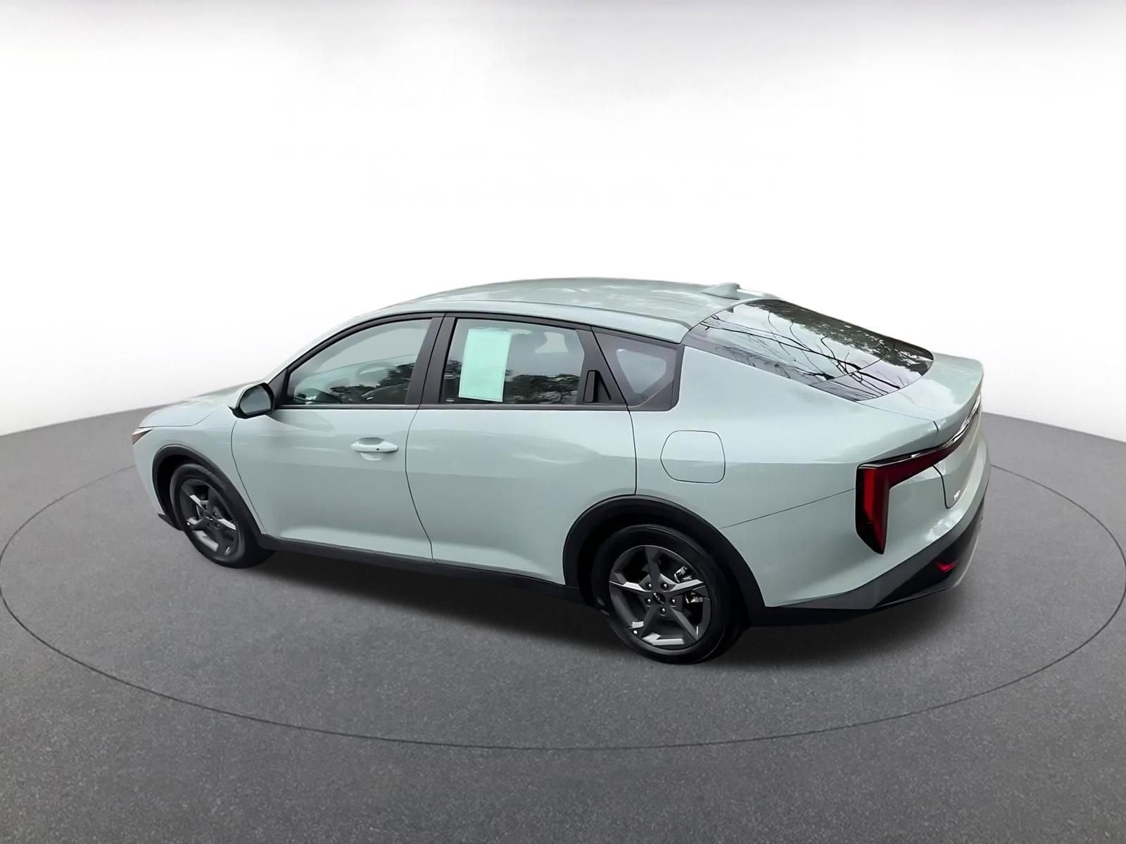 Thumbnail: 2025 Kia K4 - 10