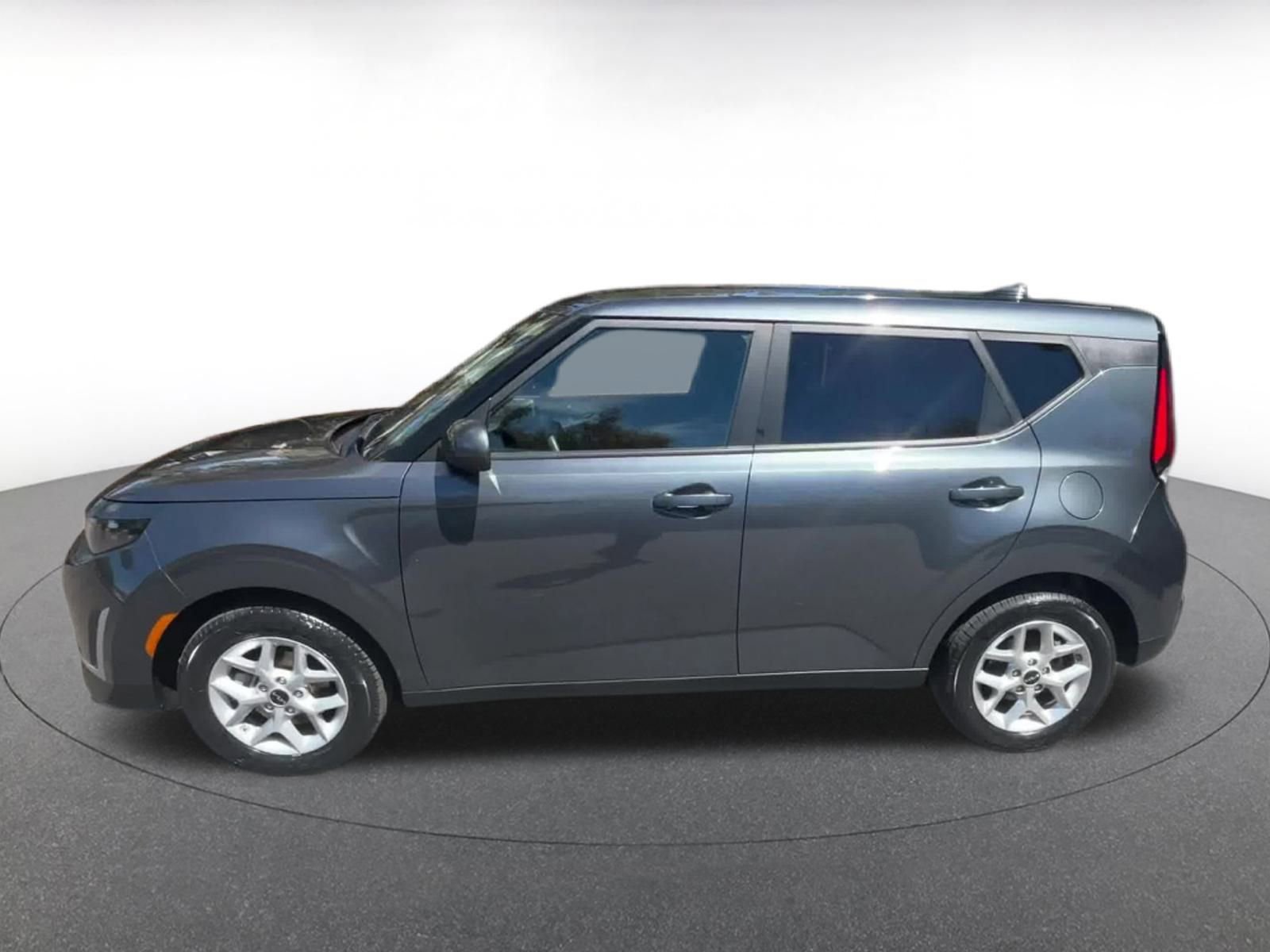 Thumbnail: 2023 Kia Soul - 9