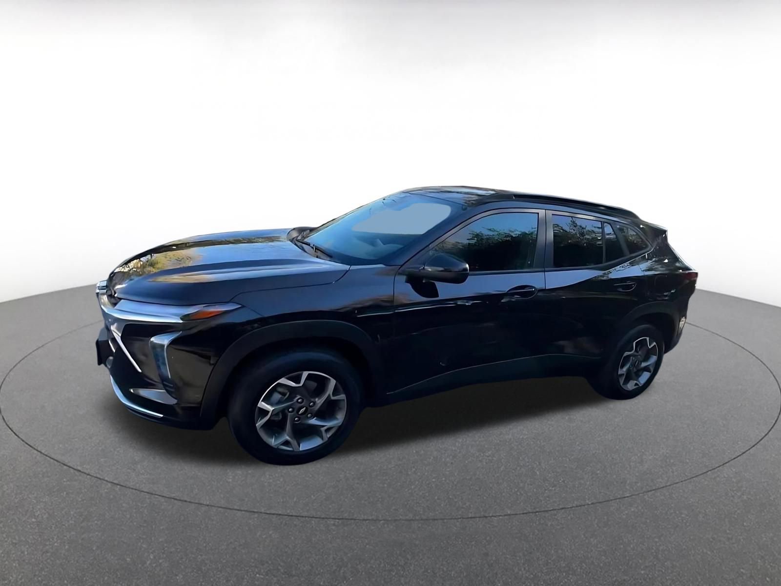 Thumbnail: 2025 Chevrolet Trax - 8