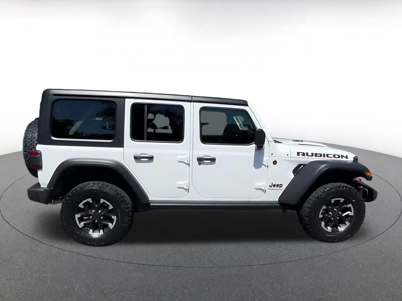 Thumbnail: 2025 Jeep Wrangler - 16