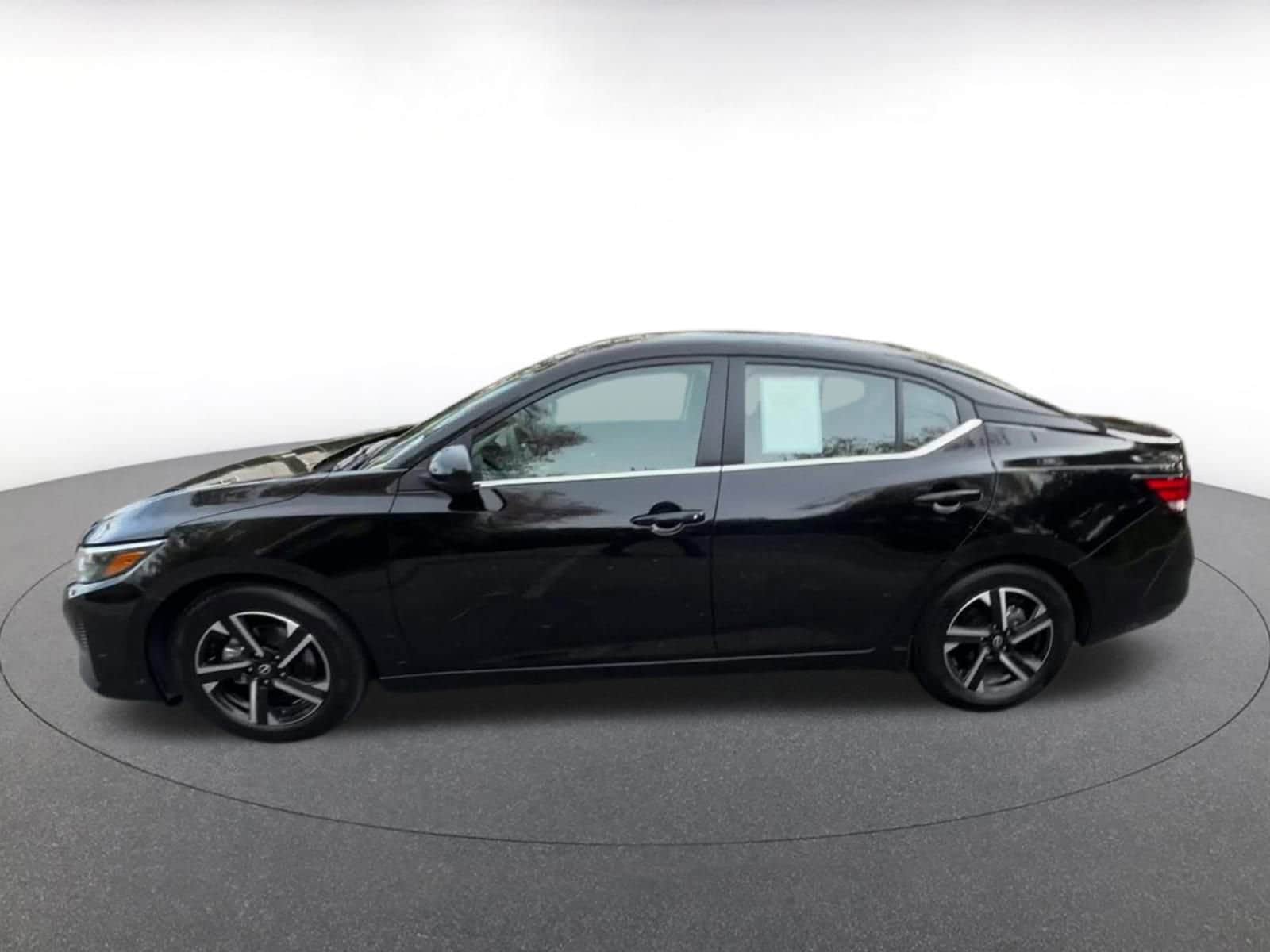 Thumbnail: 2025 Nissan Sentra - 9