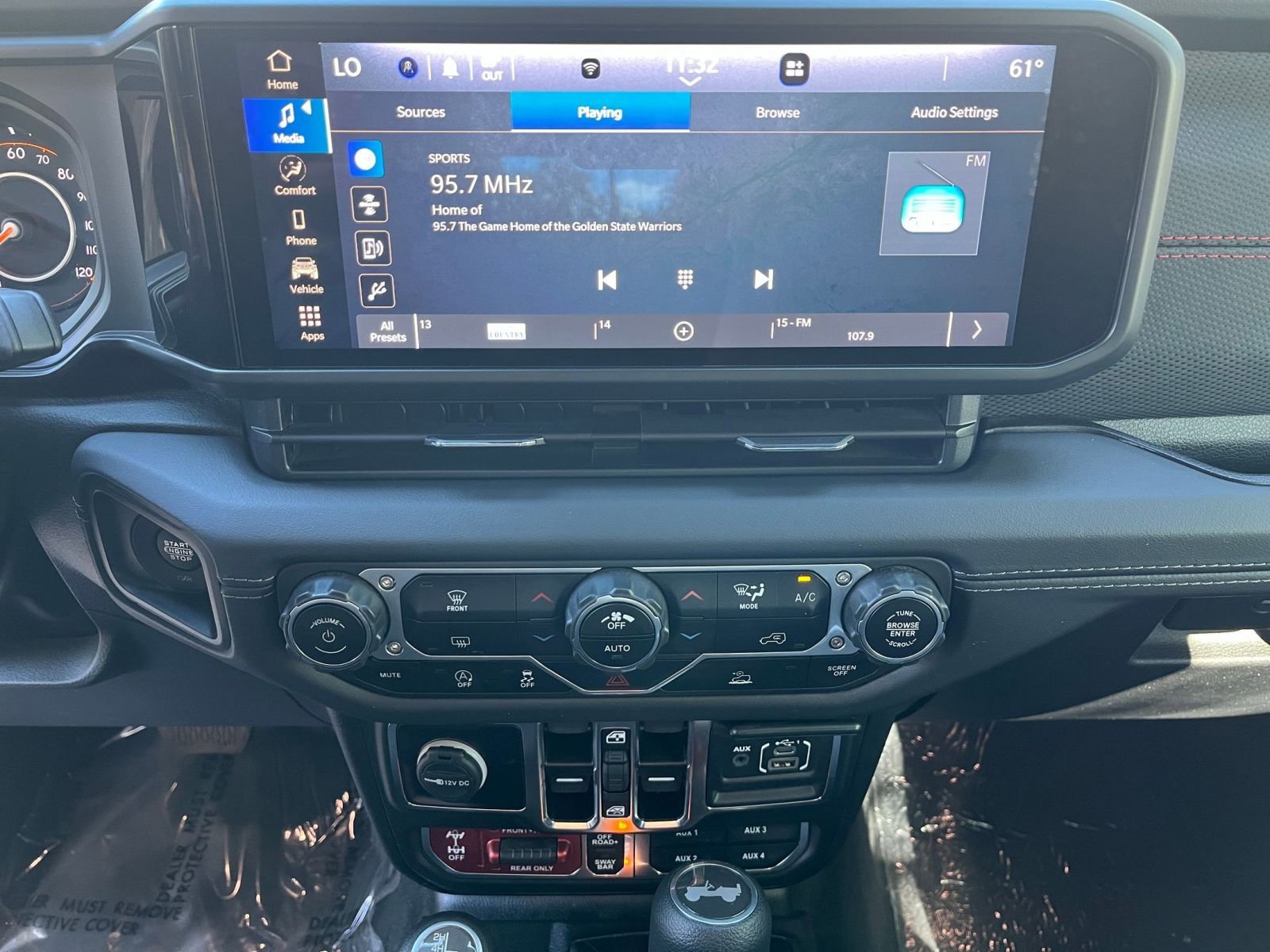 Thumbnail: 2025 Jeep Wrangler - 18