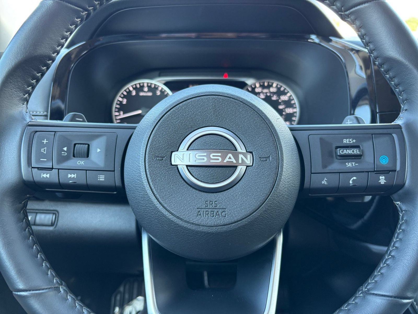 Thumbnail: 2025 Nissan Pathfinder - 25