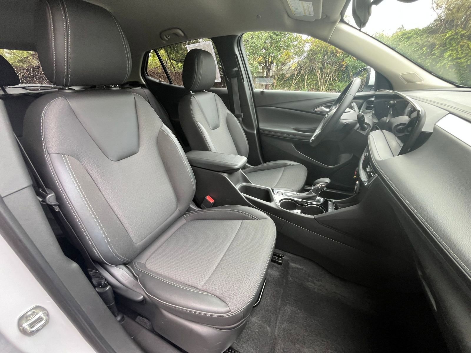 Thumbnail: 2025 Buick Encore GX - 34