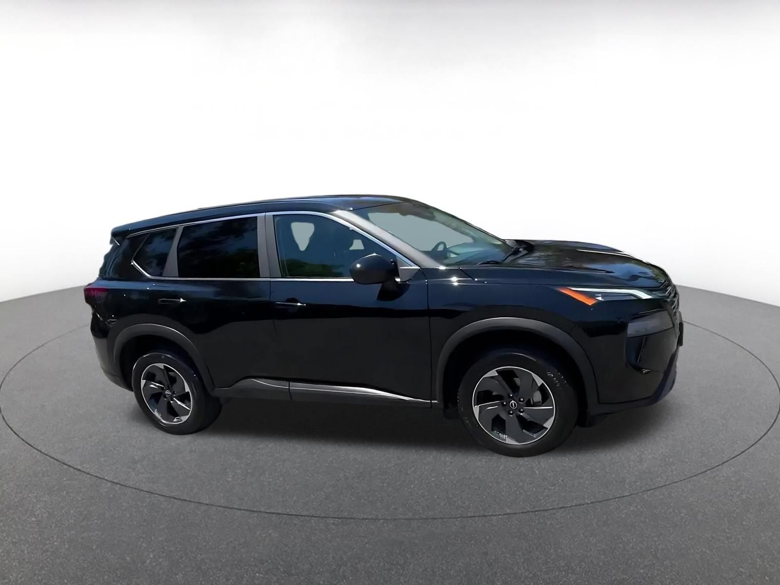 Thumbnail: 2025 Nissan Rogue - 2