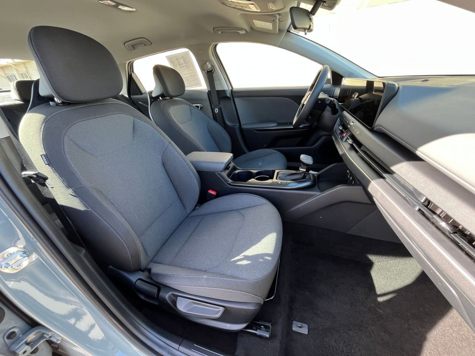 Thumbnail: 2025 Kia K4 - 35