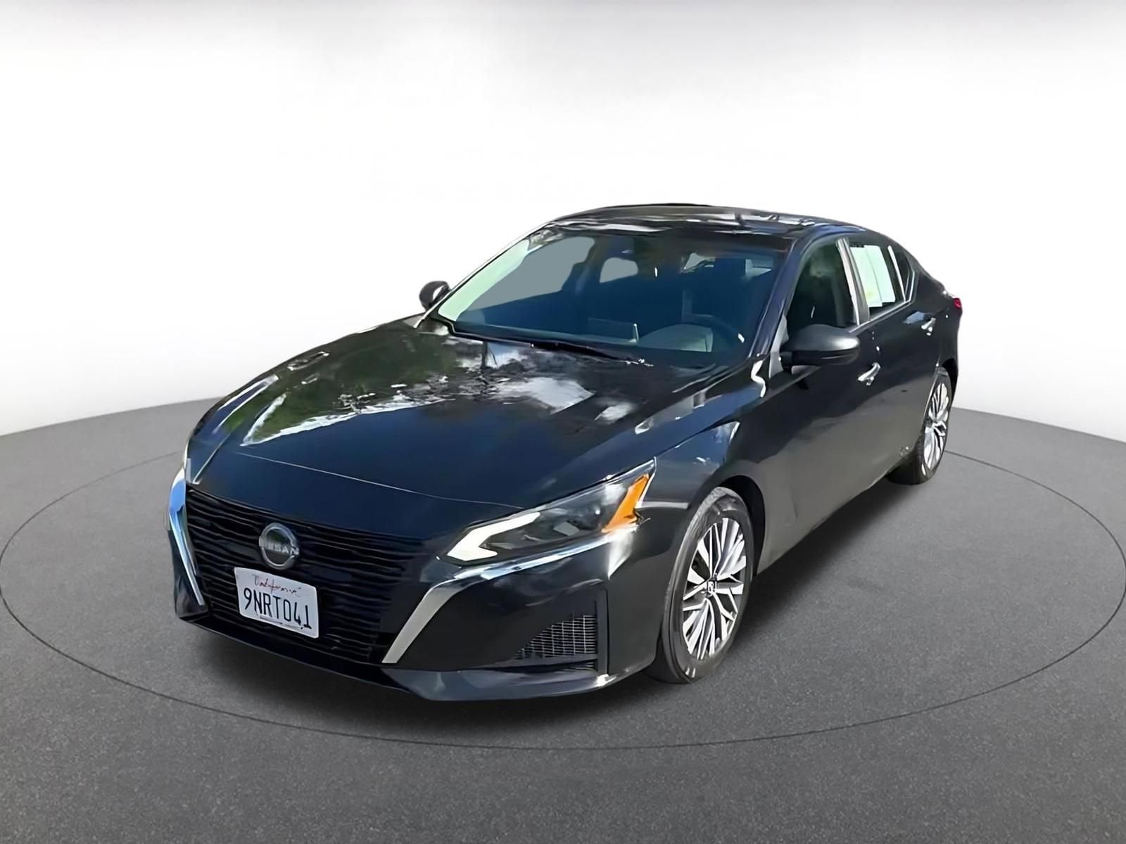 Thumbnail: 2025 Nissan Altima - 7