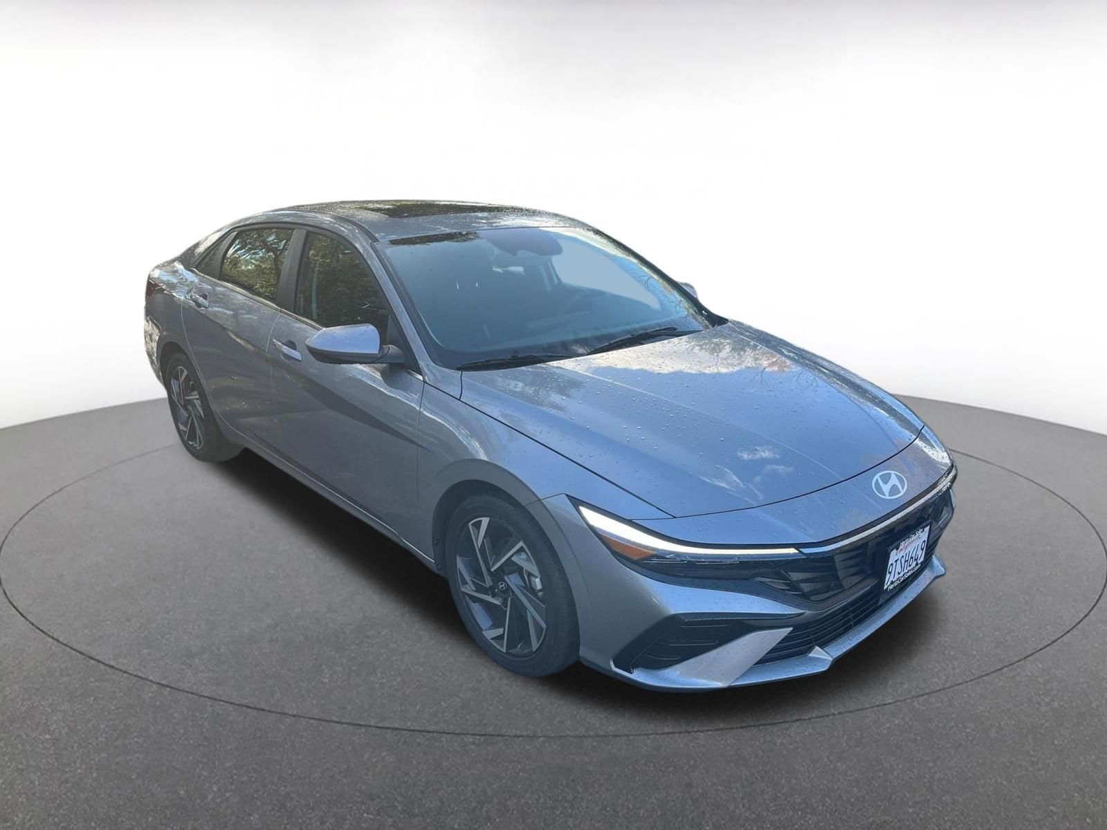 Thumbnail: 2025 Hyundai Elantra - 1