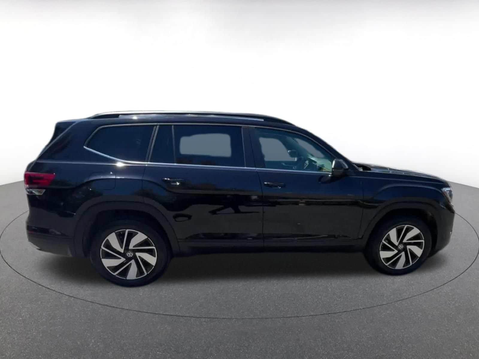 Thumbnail: 2026 Volkswagen Atlas - 15