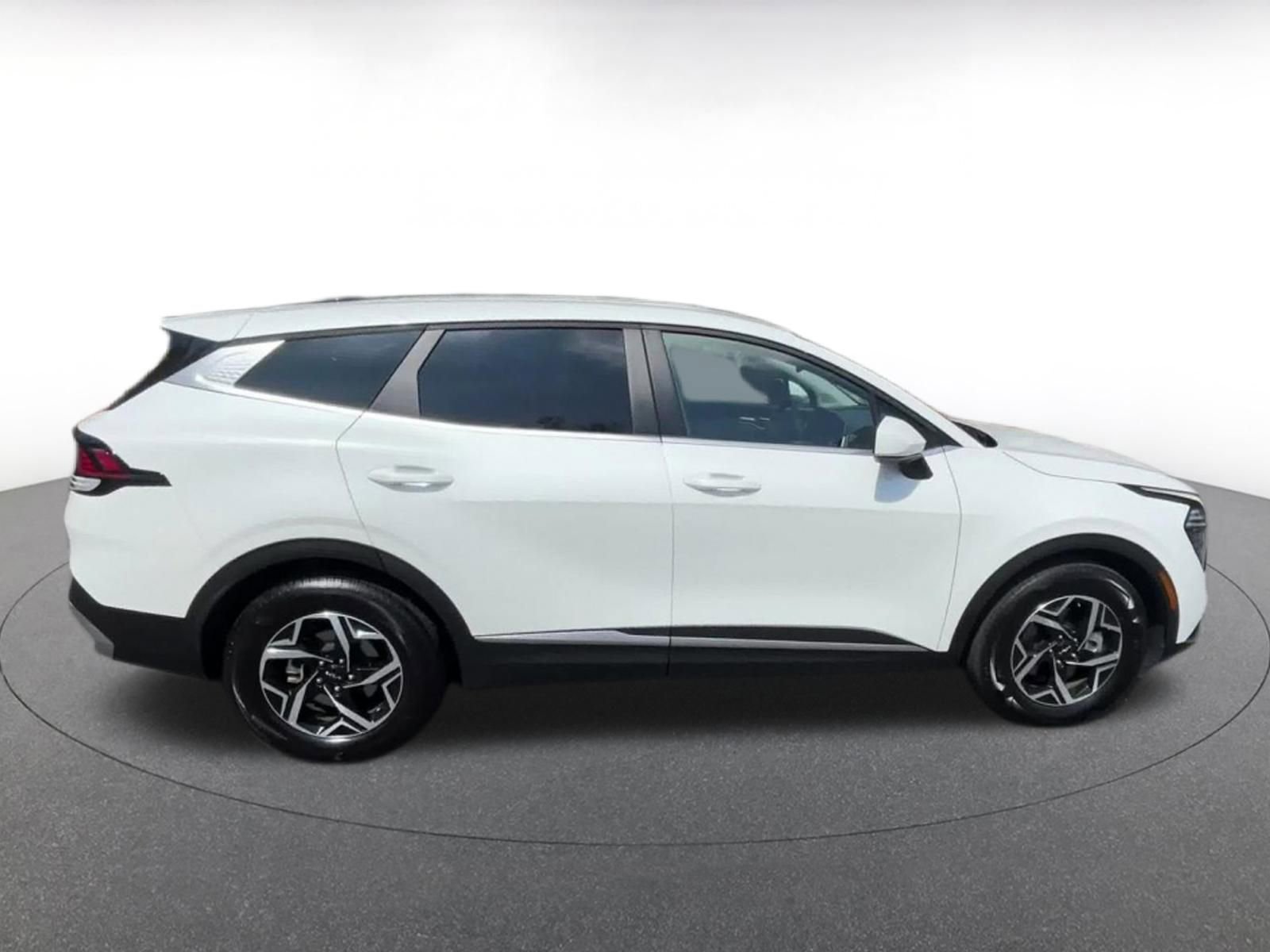 Thumbnail: 2025 Kia Sportage - 16