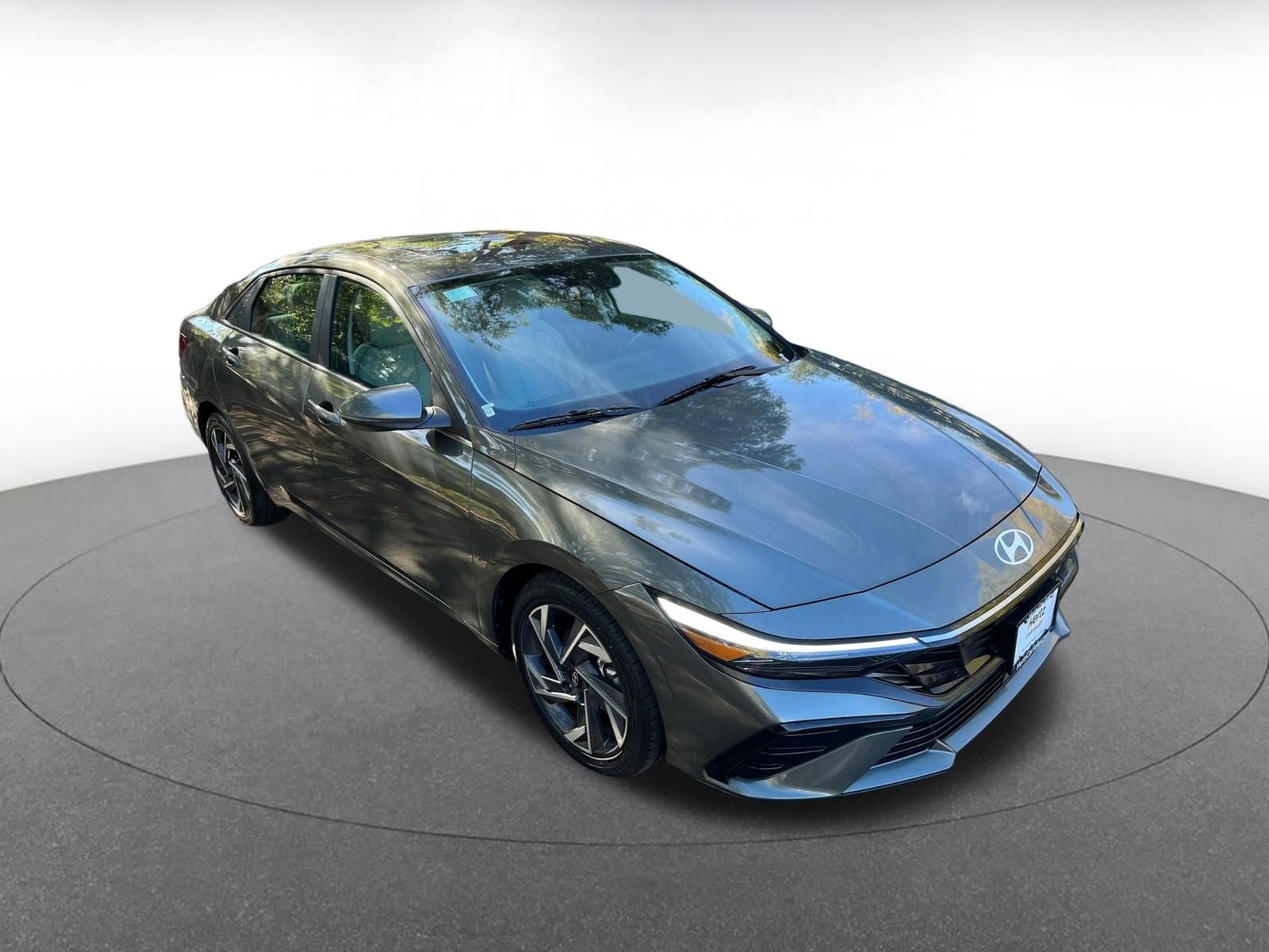 Thumbnail: 2025 Hyundai Elantra - 1