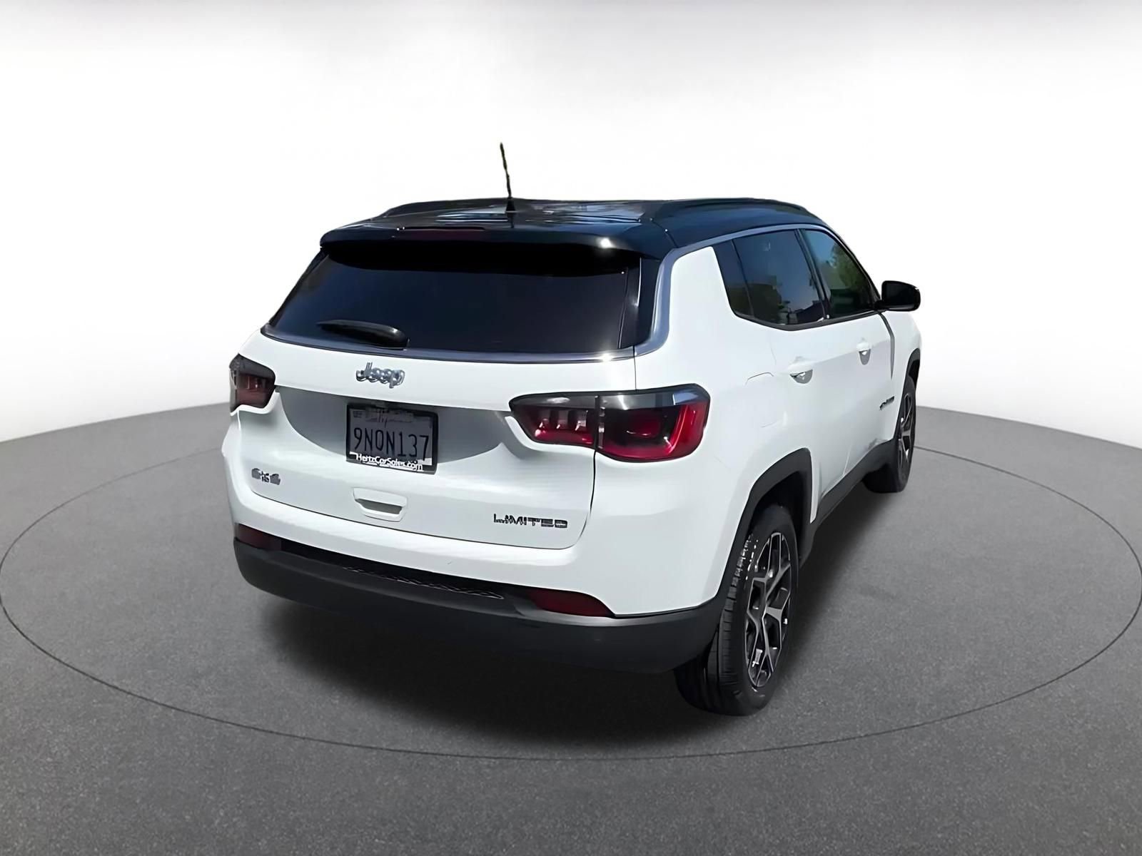 Thumbnail: 2025 Jeep Compass - 14