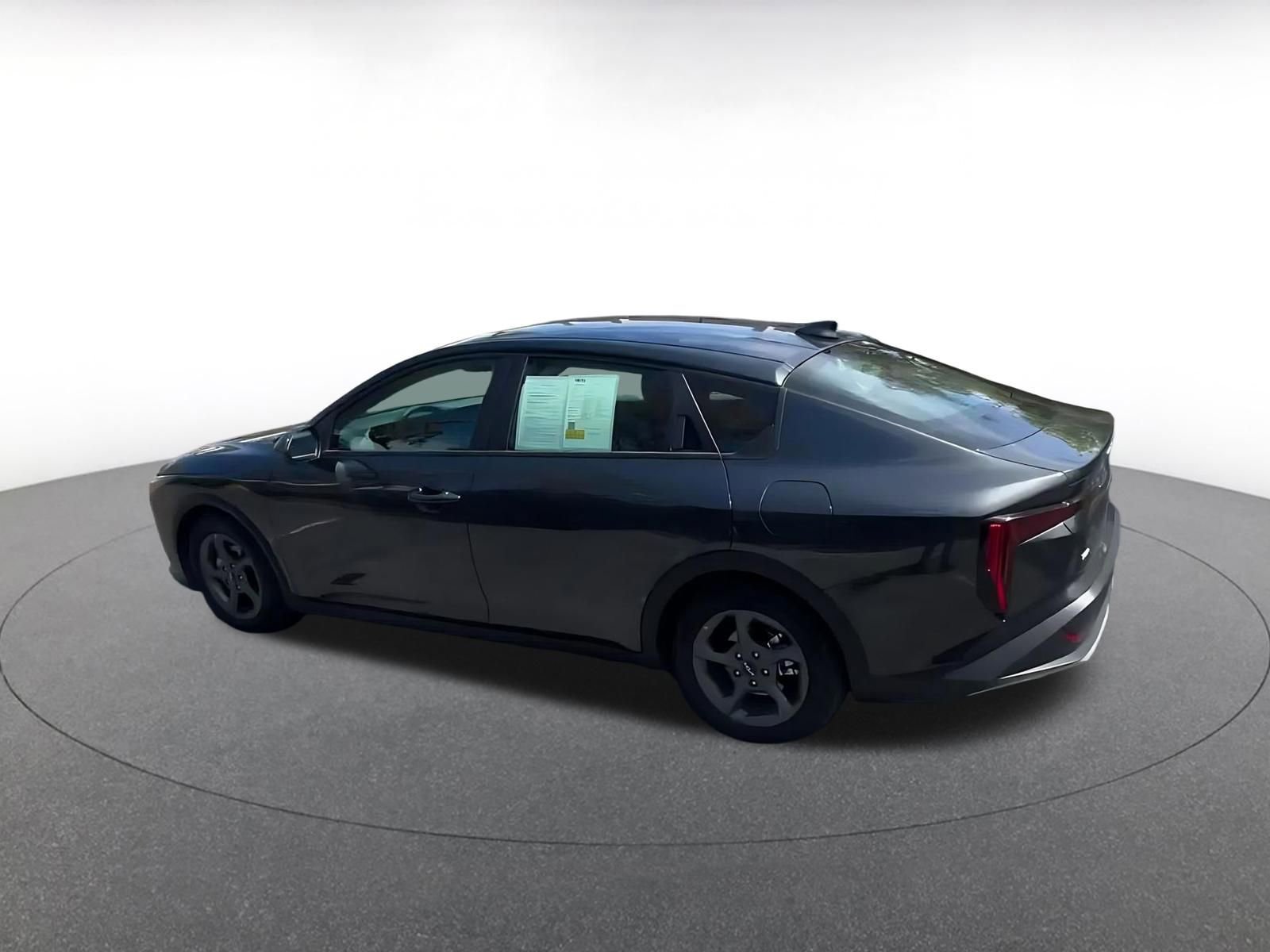 Thumbnail: 2025 Kia K4 - 10