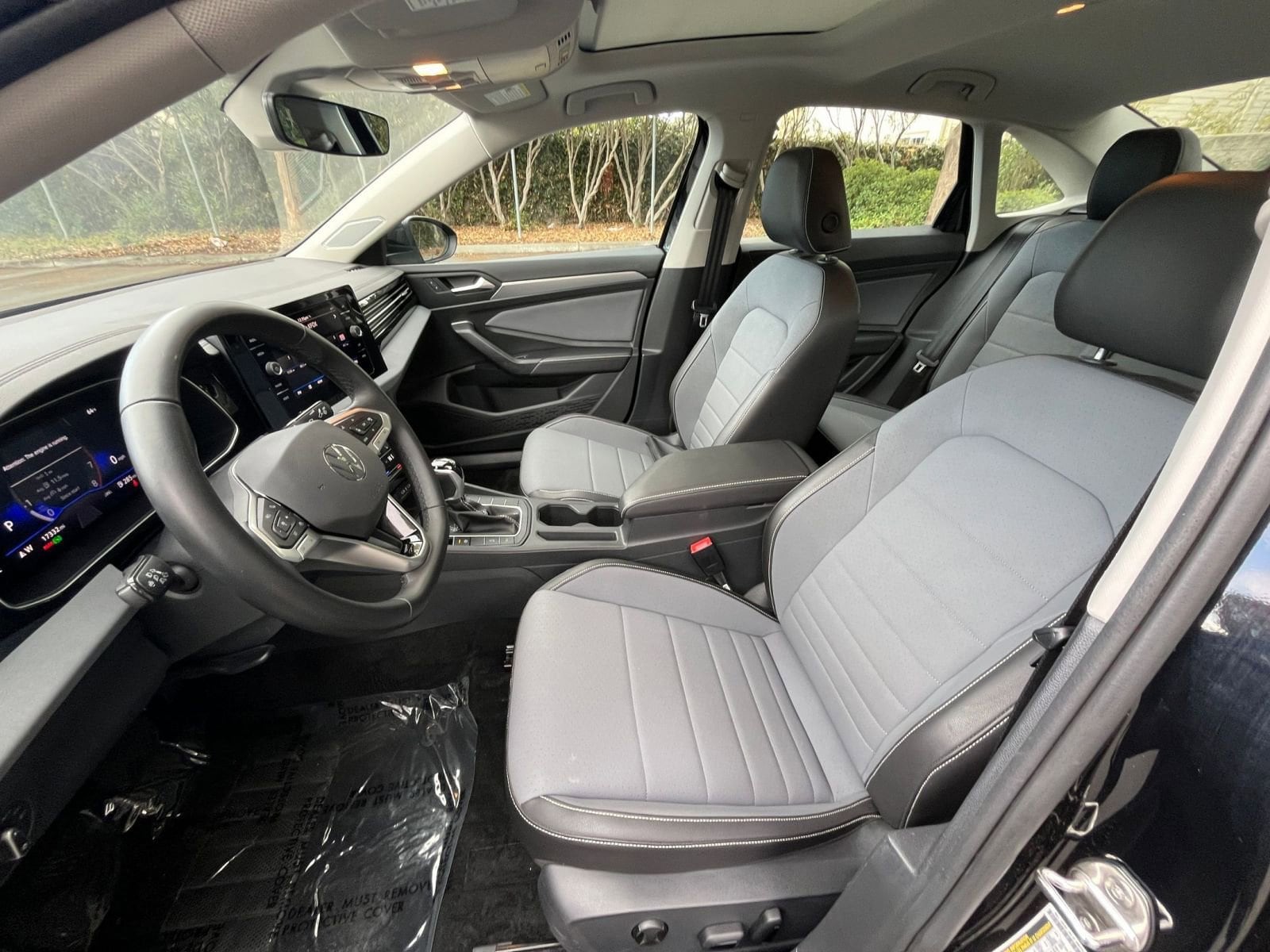 Thumbnail: 2025 Volkswagen Jetta - 24