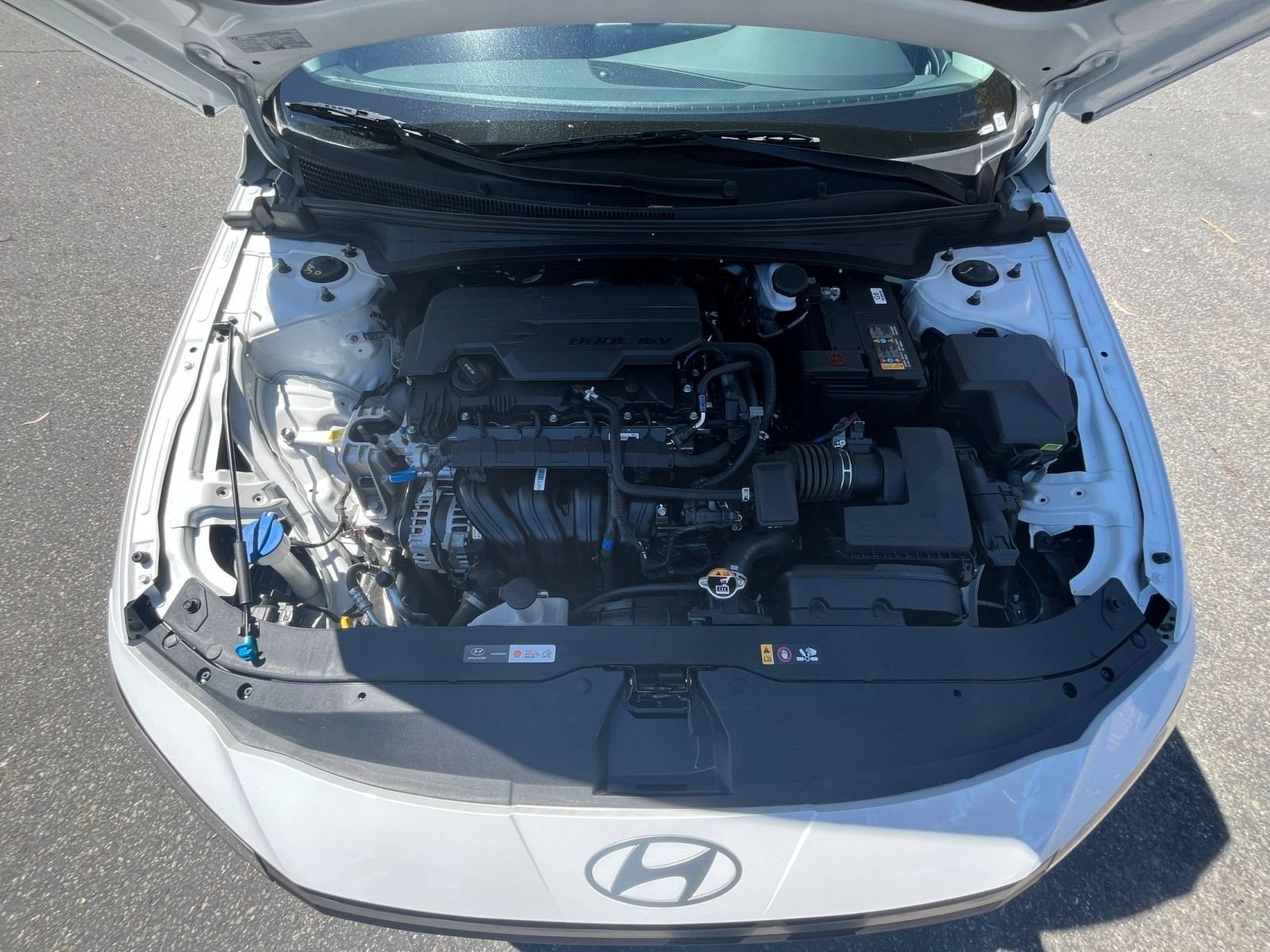 Thumbnail: 2025 Hyundai Elantra - 28