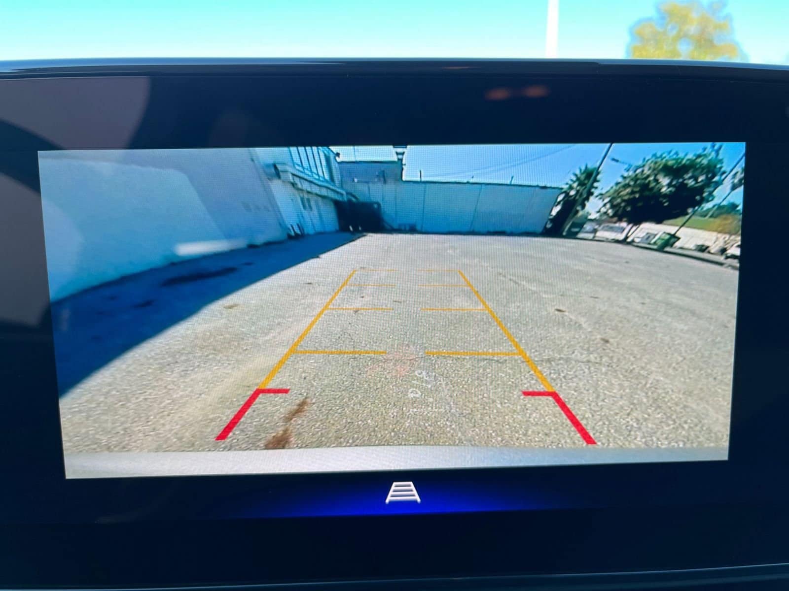 Thumbnail: 2025 Chevrolet Trax - 17