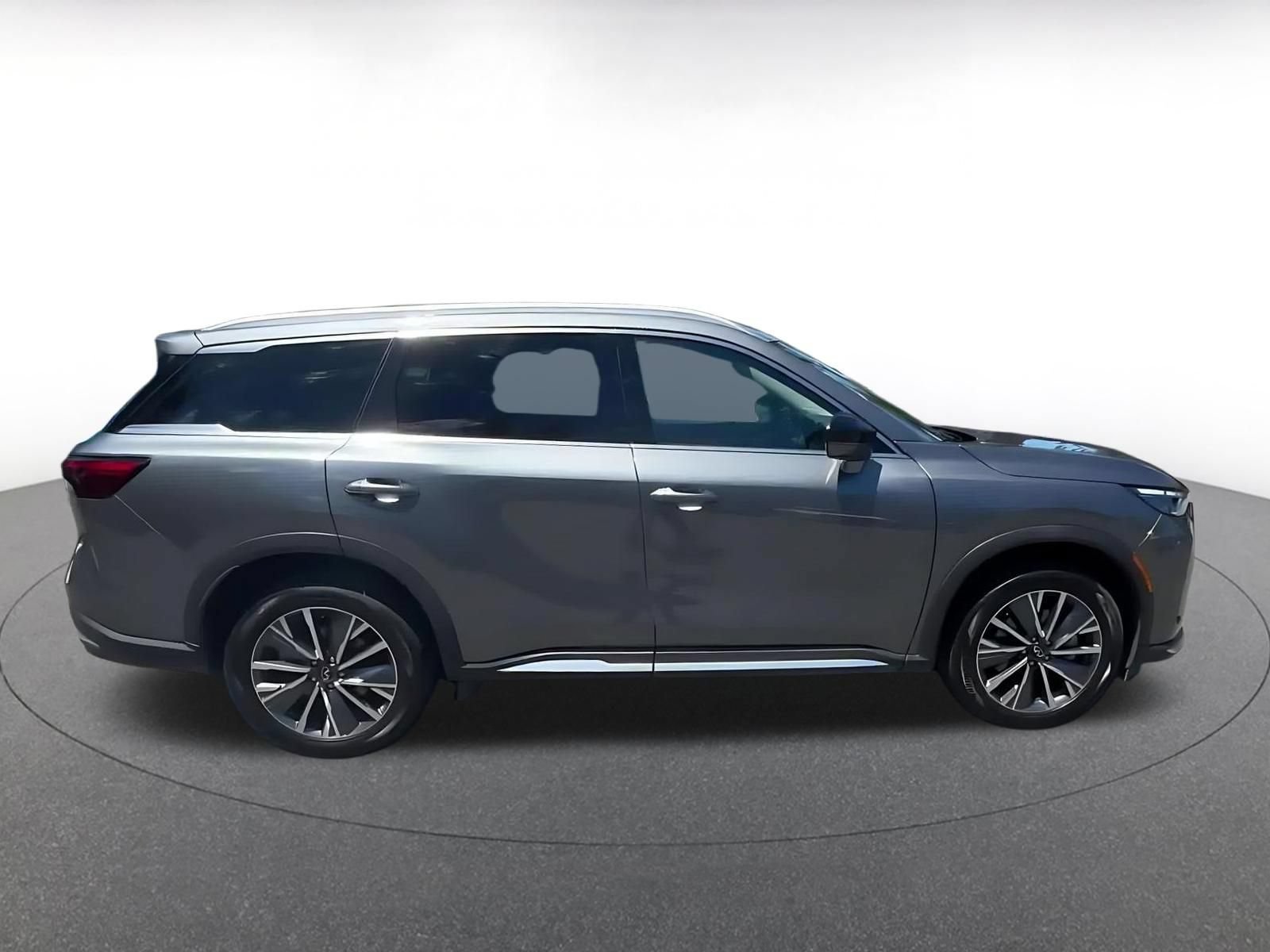 Thumbnail: 2026 INFINITI QX60 - 16