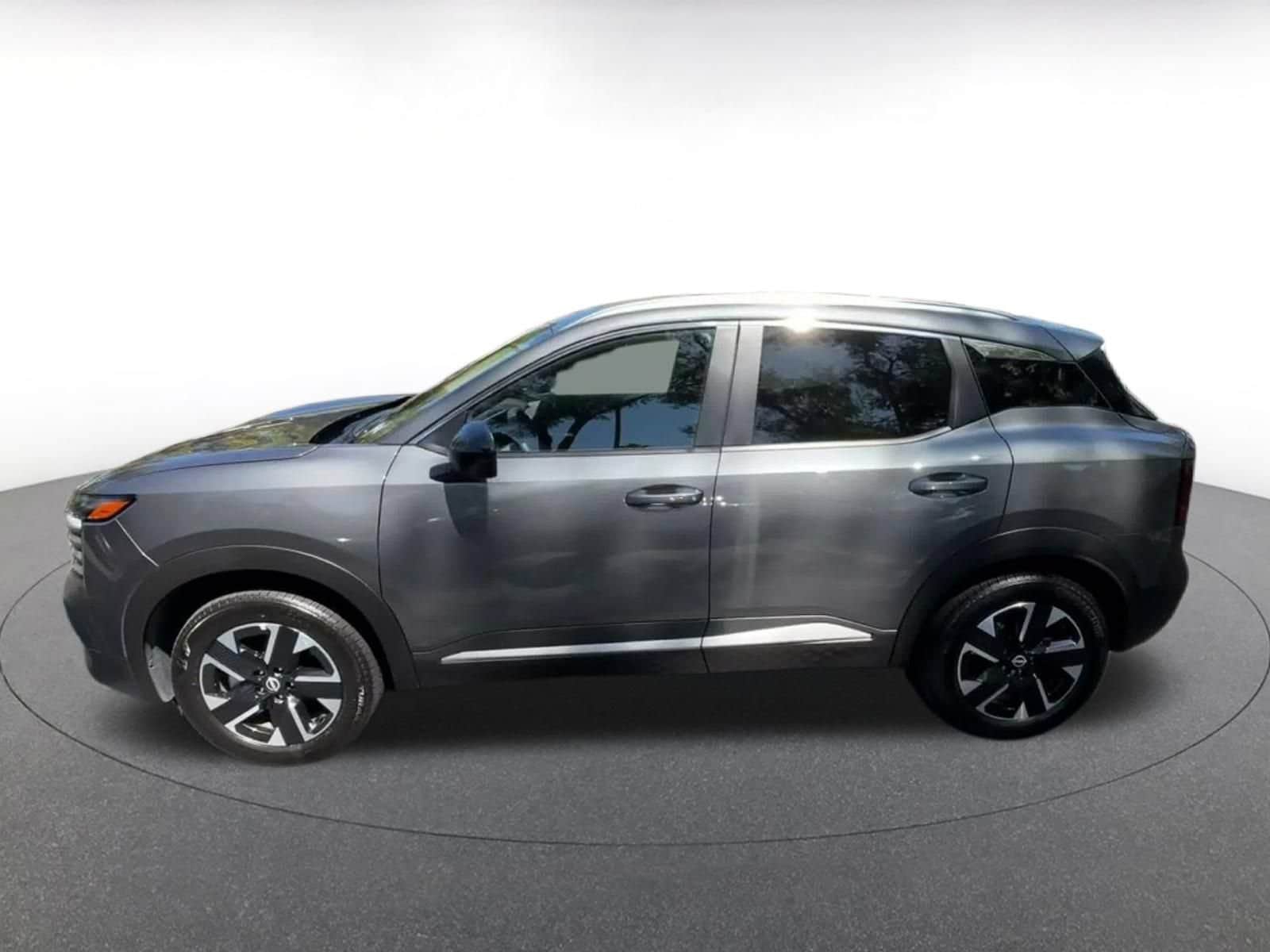 Thumbnail: 2026 Nissan Kicks - 9