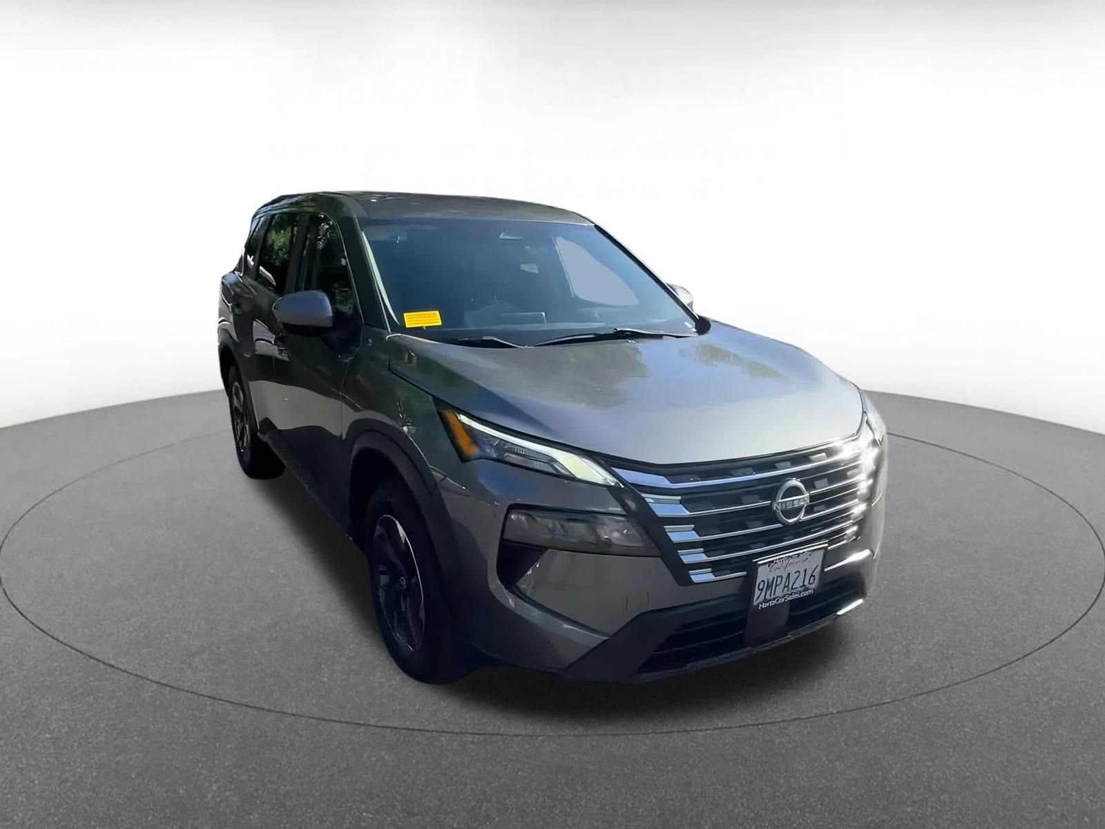 Thumbnail: 2024 Nissan Rogue - 3