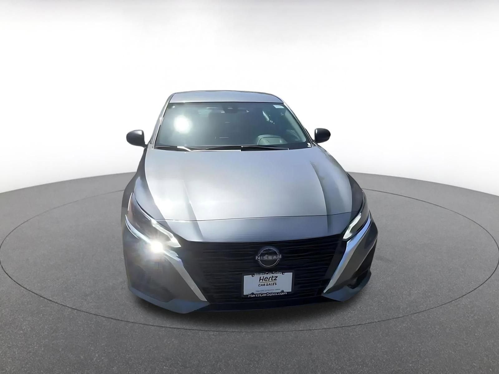 Thumbnail: 2025 Nissan Altima - 4