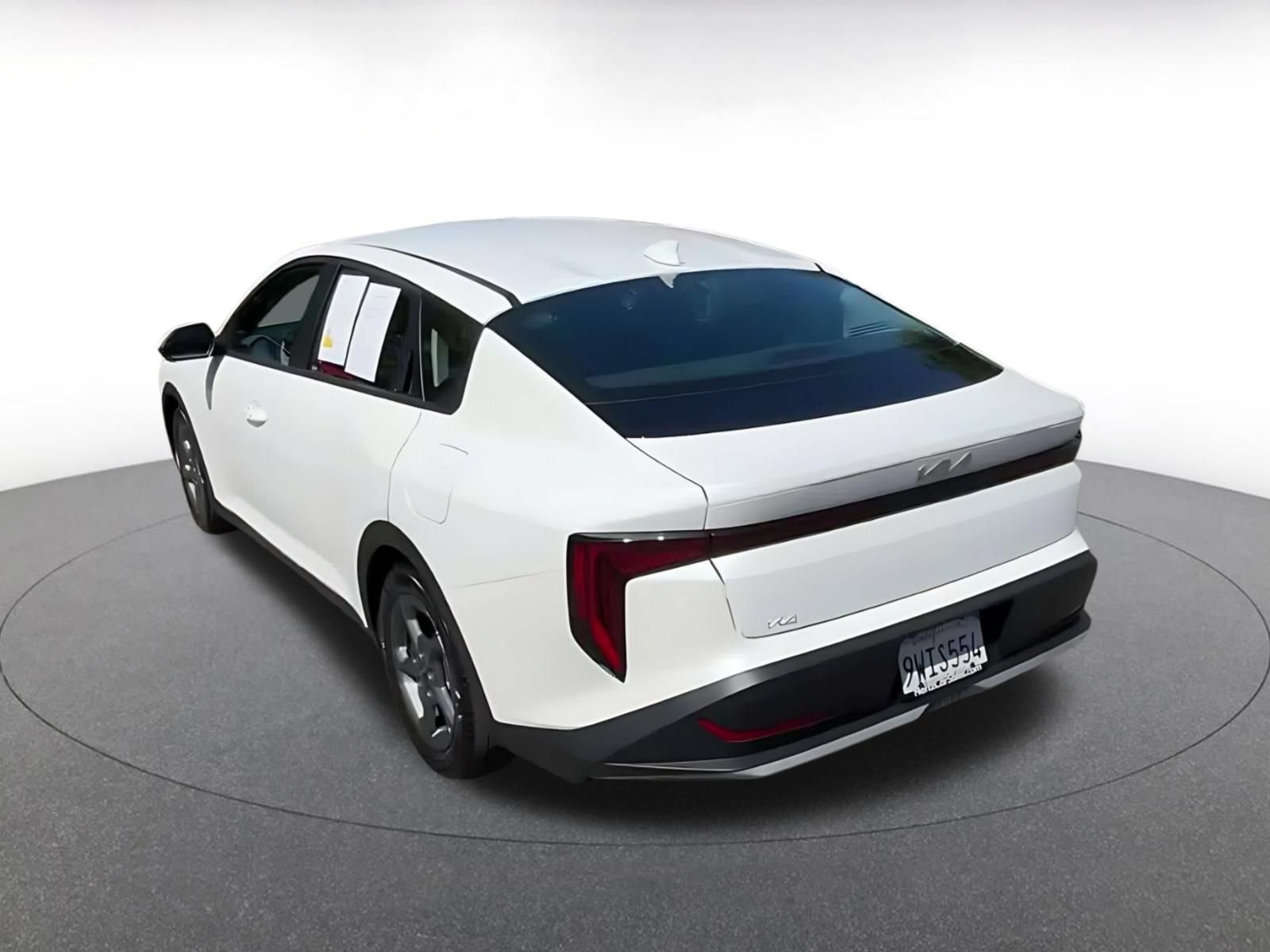 Thumbnail: 2026 Kia K4 - 10