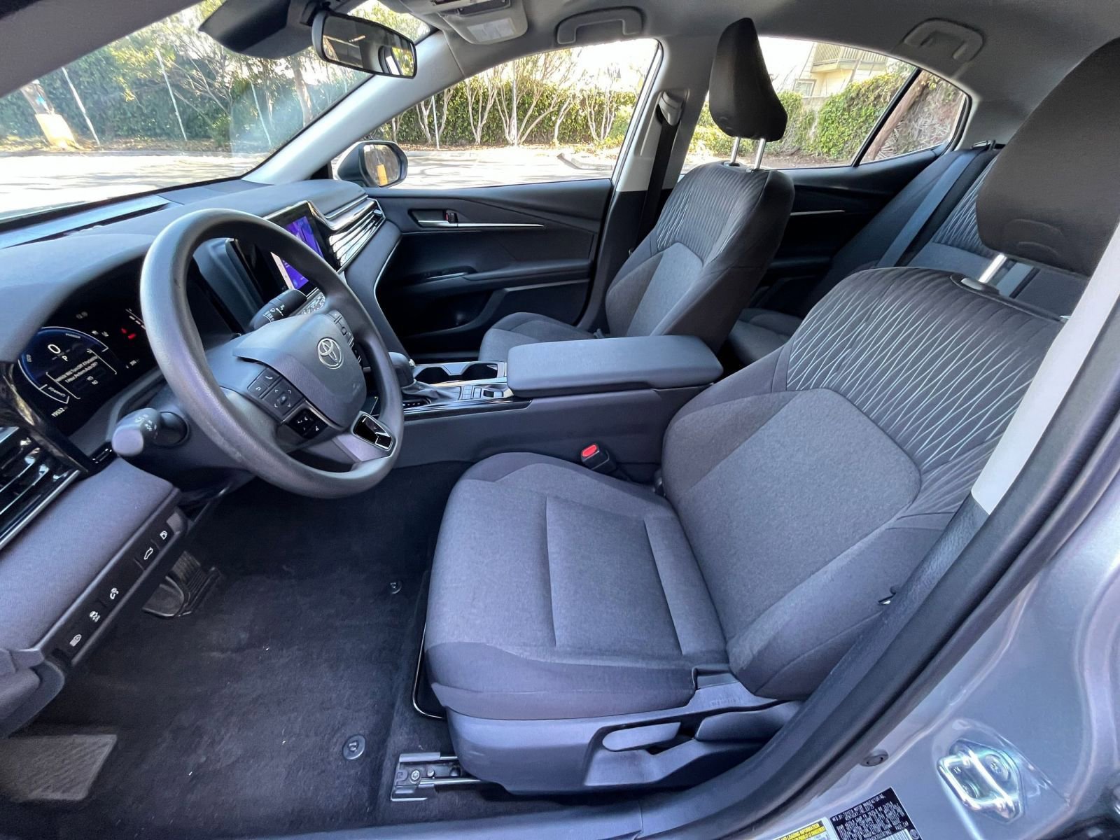 Thumbnail: 2025 Toyota Camry - 25