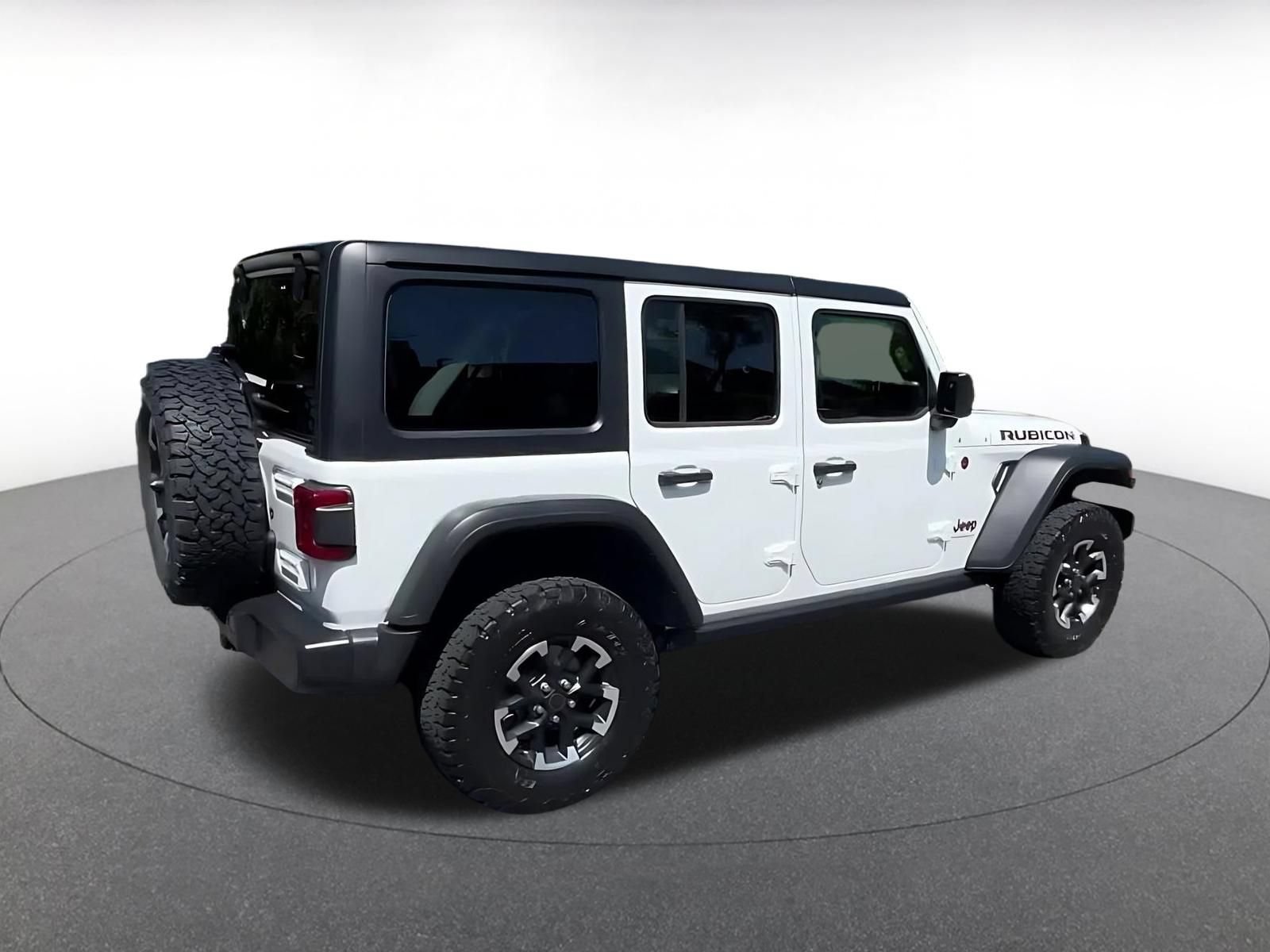 Thumbnail: 2025 Jeep Wrangler - 15