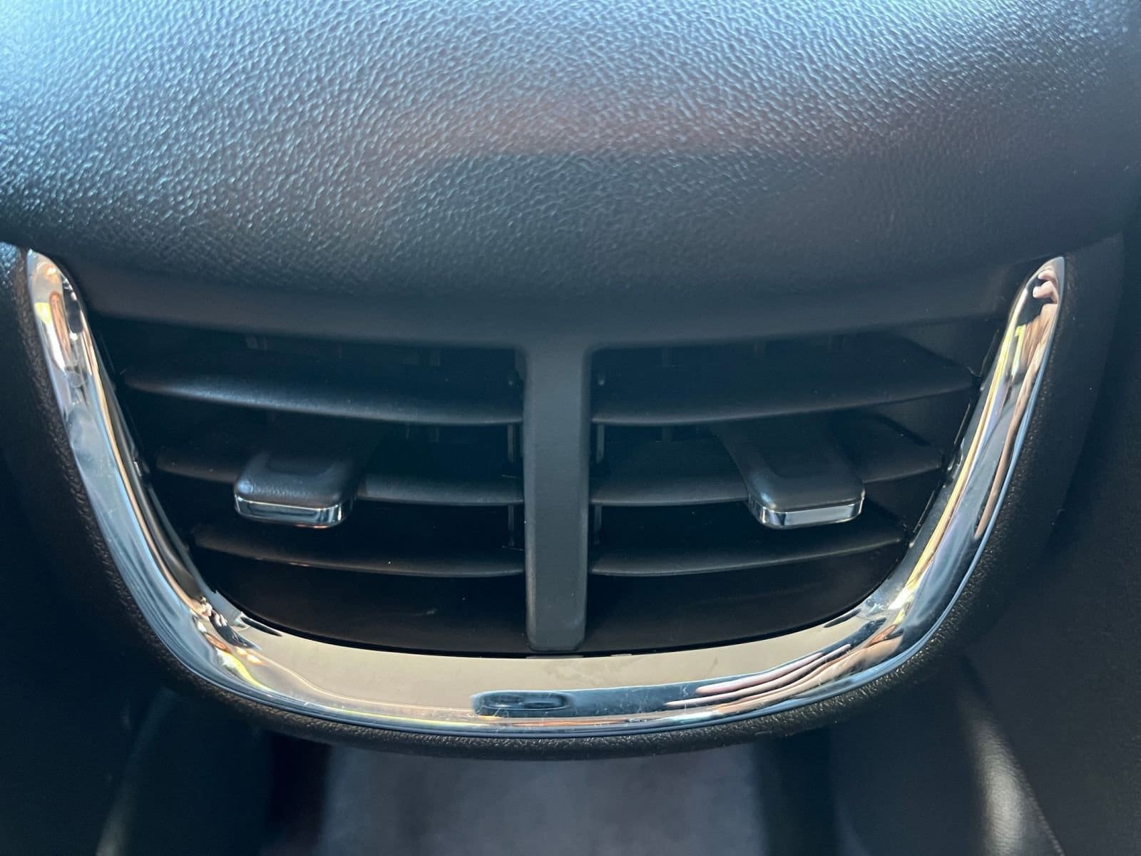 Thumbnail: 2024 Chevrolet Malibu - 24