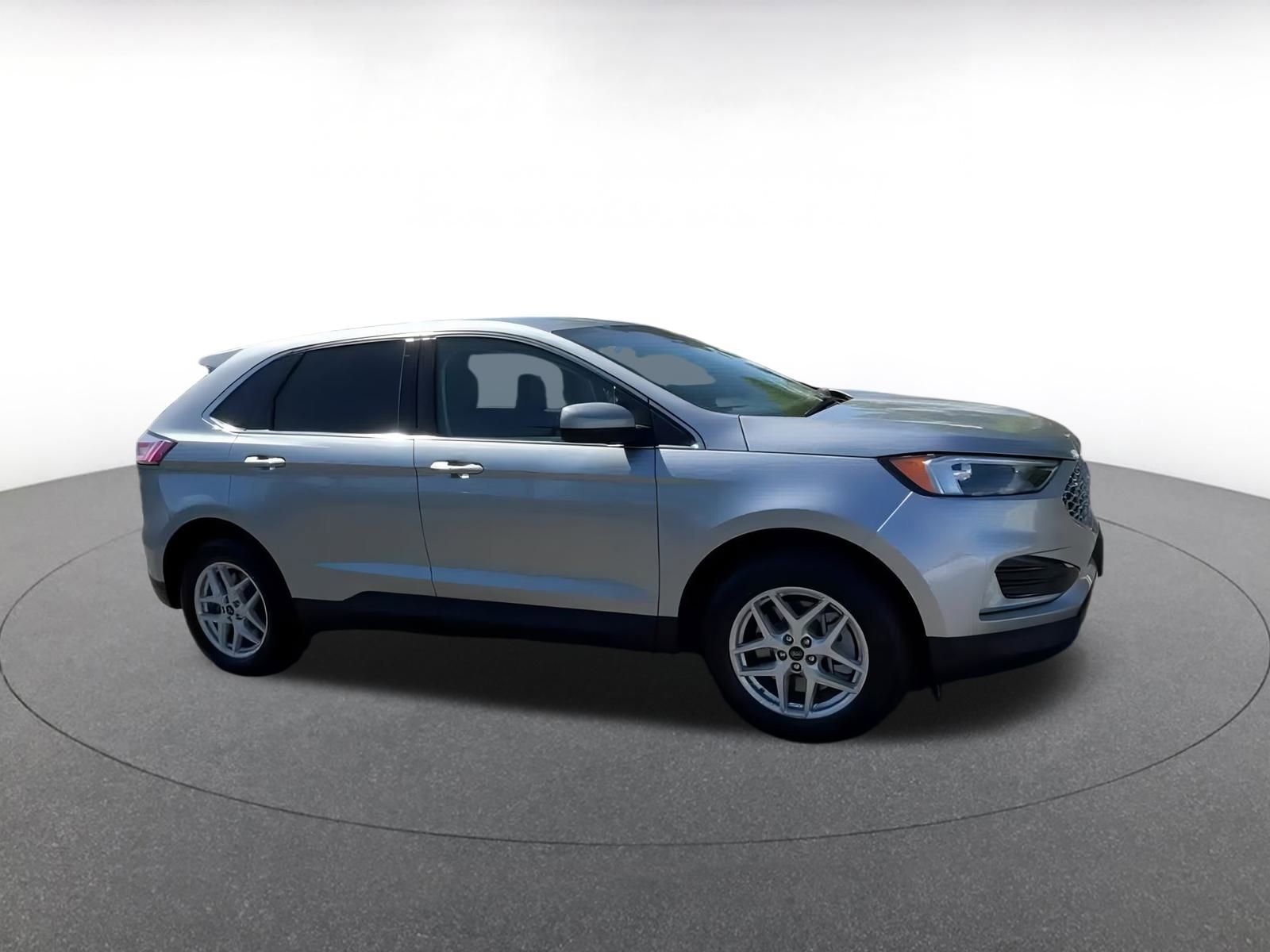 Thumbnail: 2024 Ford Edge - 2