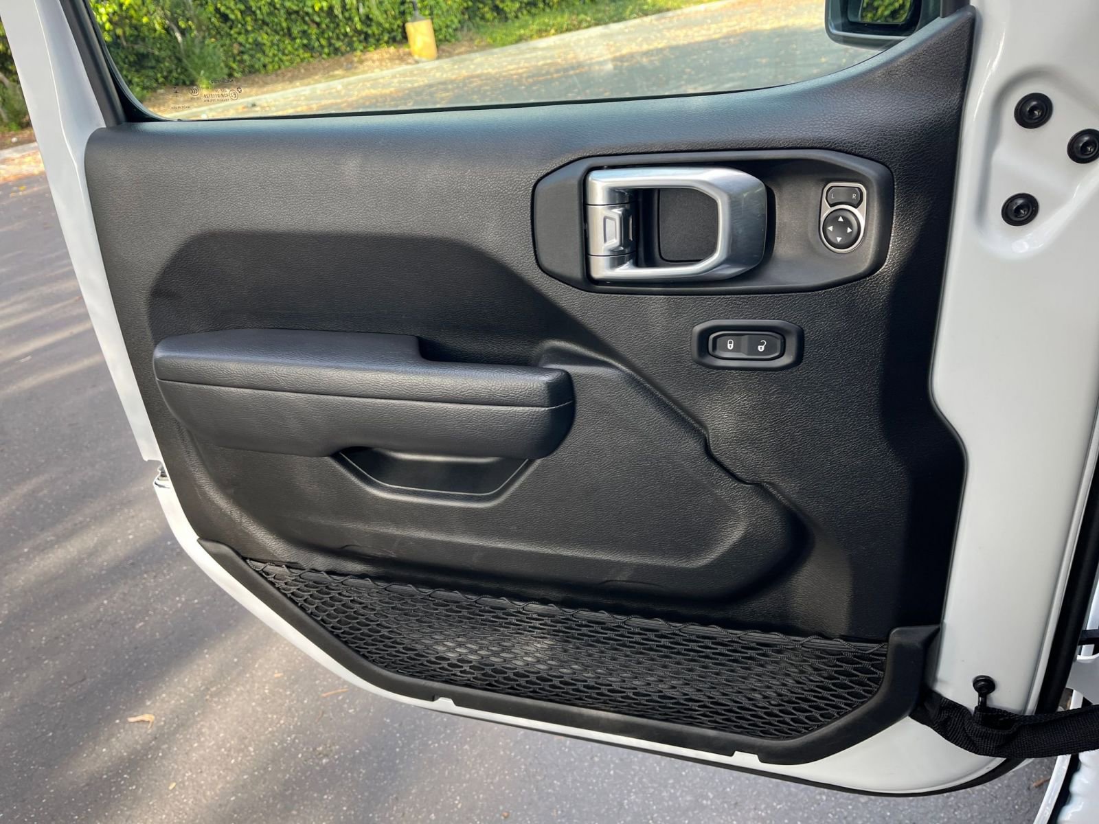 Thumbnail: 2025 Jeep Wrangler - 20