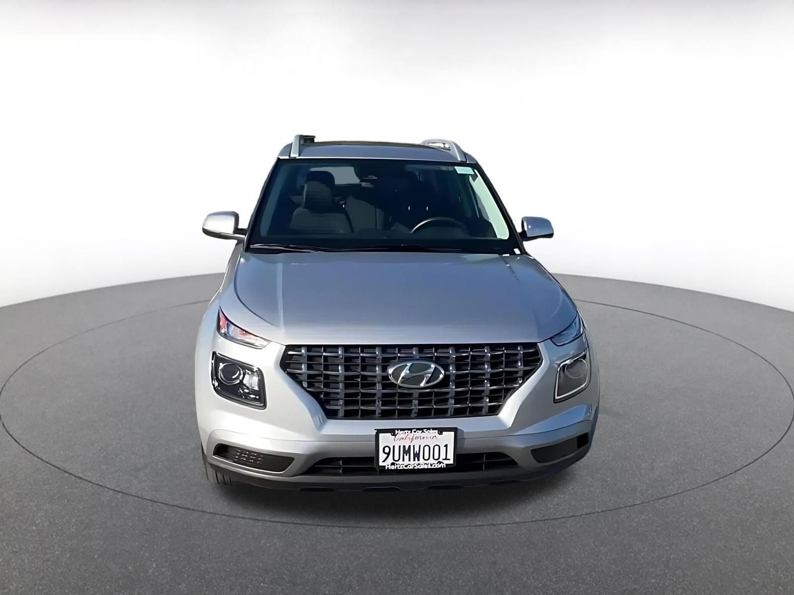 Thumbnail: 2025 Hyundai Venue - 4