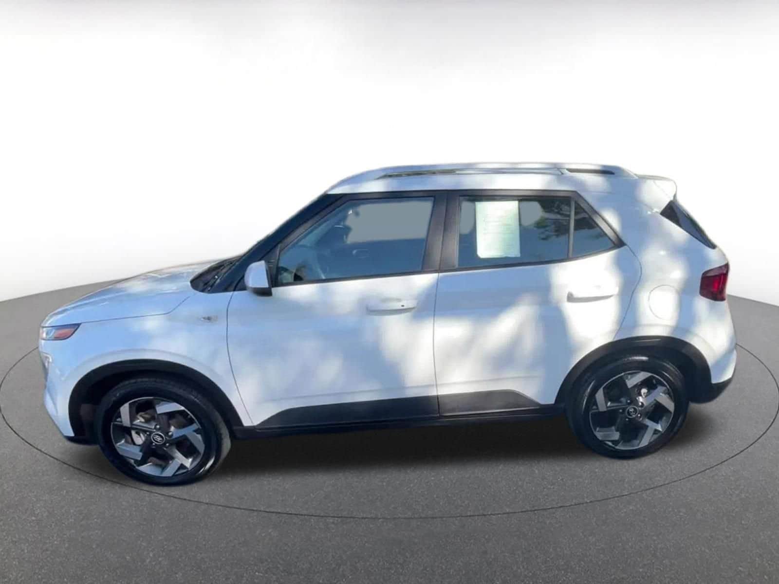 Thumbnail: 2025 Hyundai Venue - 9