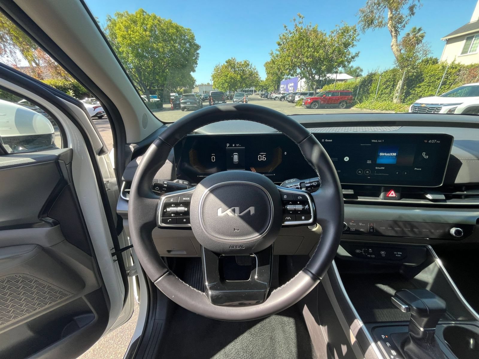 Thumbnail: 2026 Kia Carnival - 32