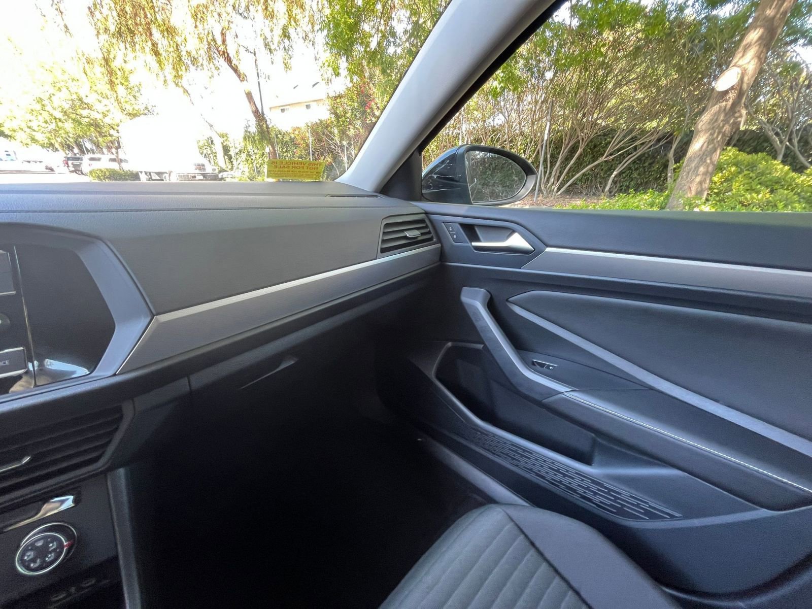 Thumbnail: 2024 Volkswagen Jetta - 28