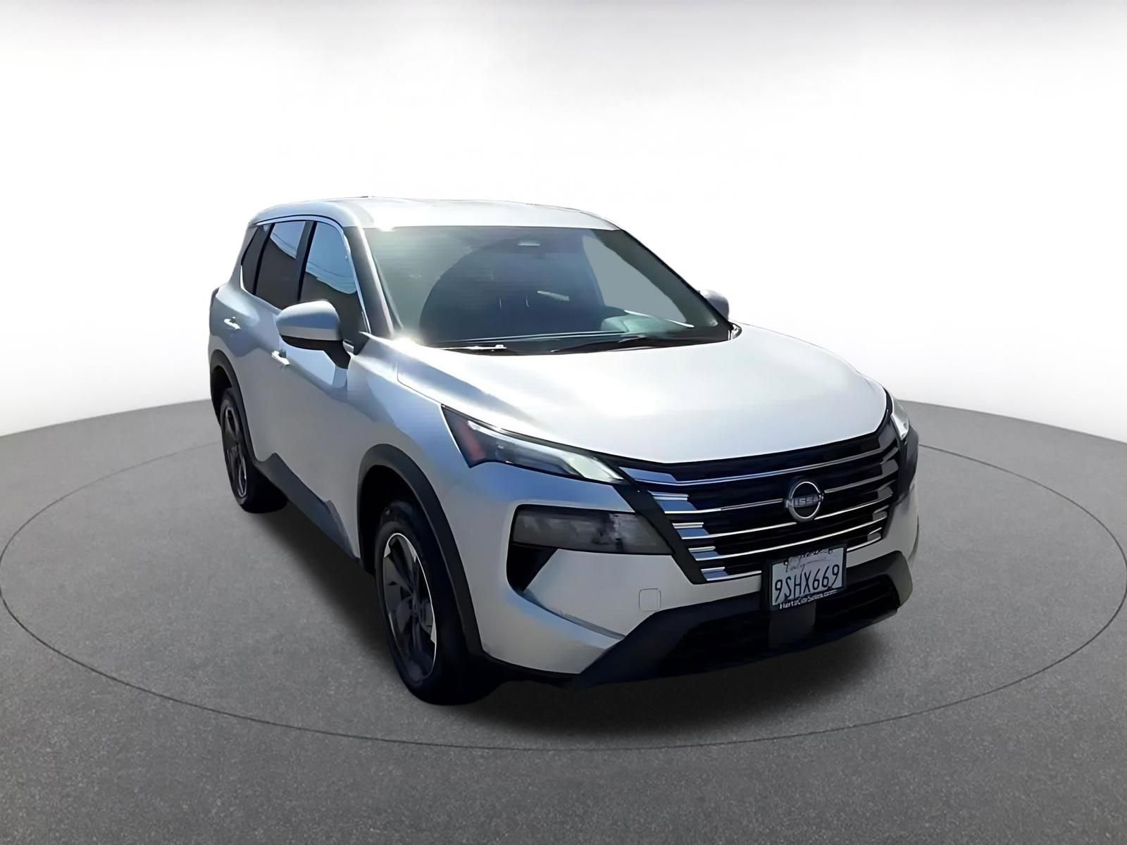 Thumbnail: 2025 Nissan Rogue - 3