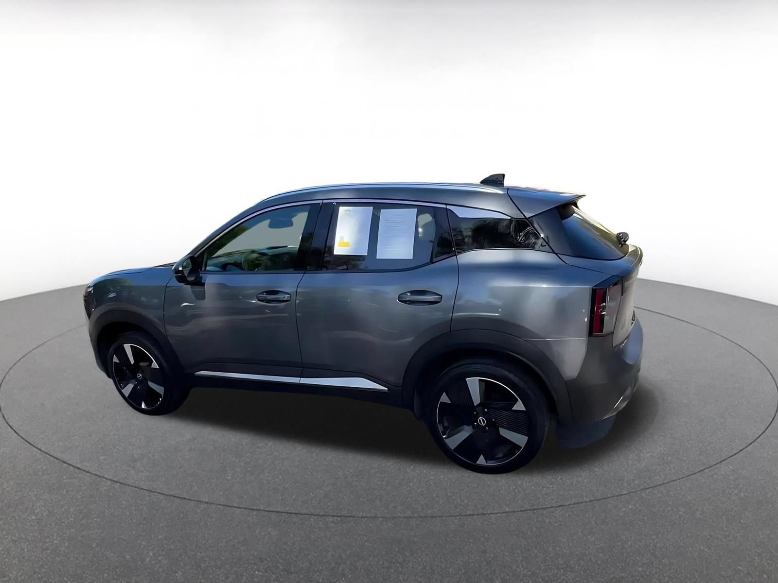 Thumbnail: 2026 Nissan Kicks - 10