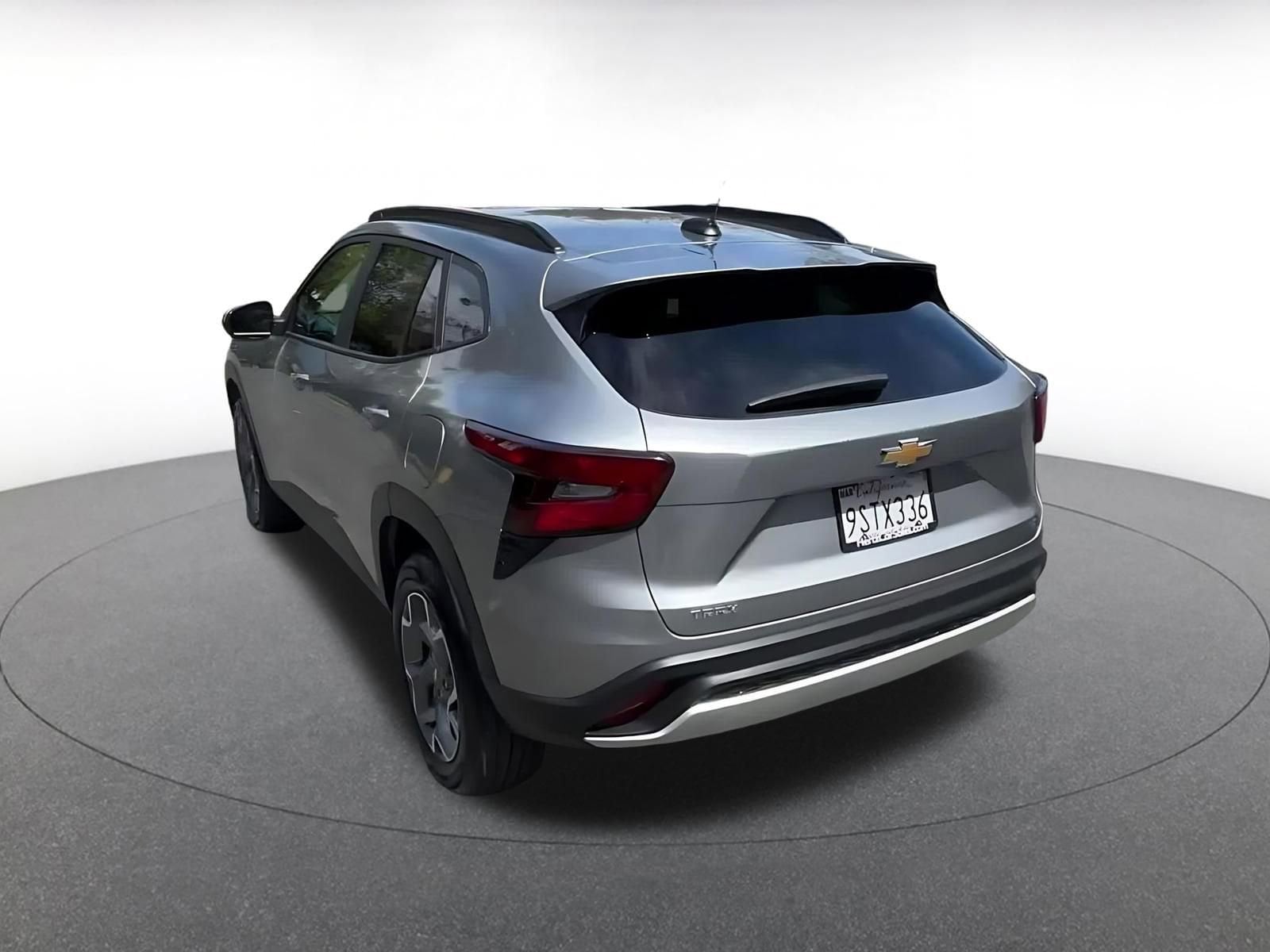 Thumbnail: 2025 Chevrolet Trax - 11