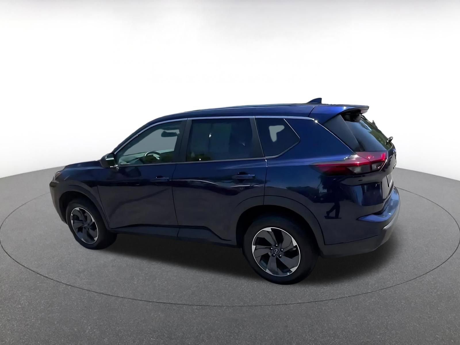 Thumbnail: 2025 Nissan Rogue - 10