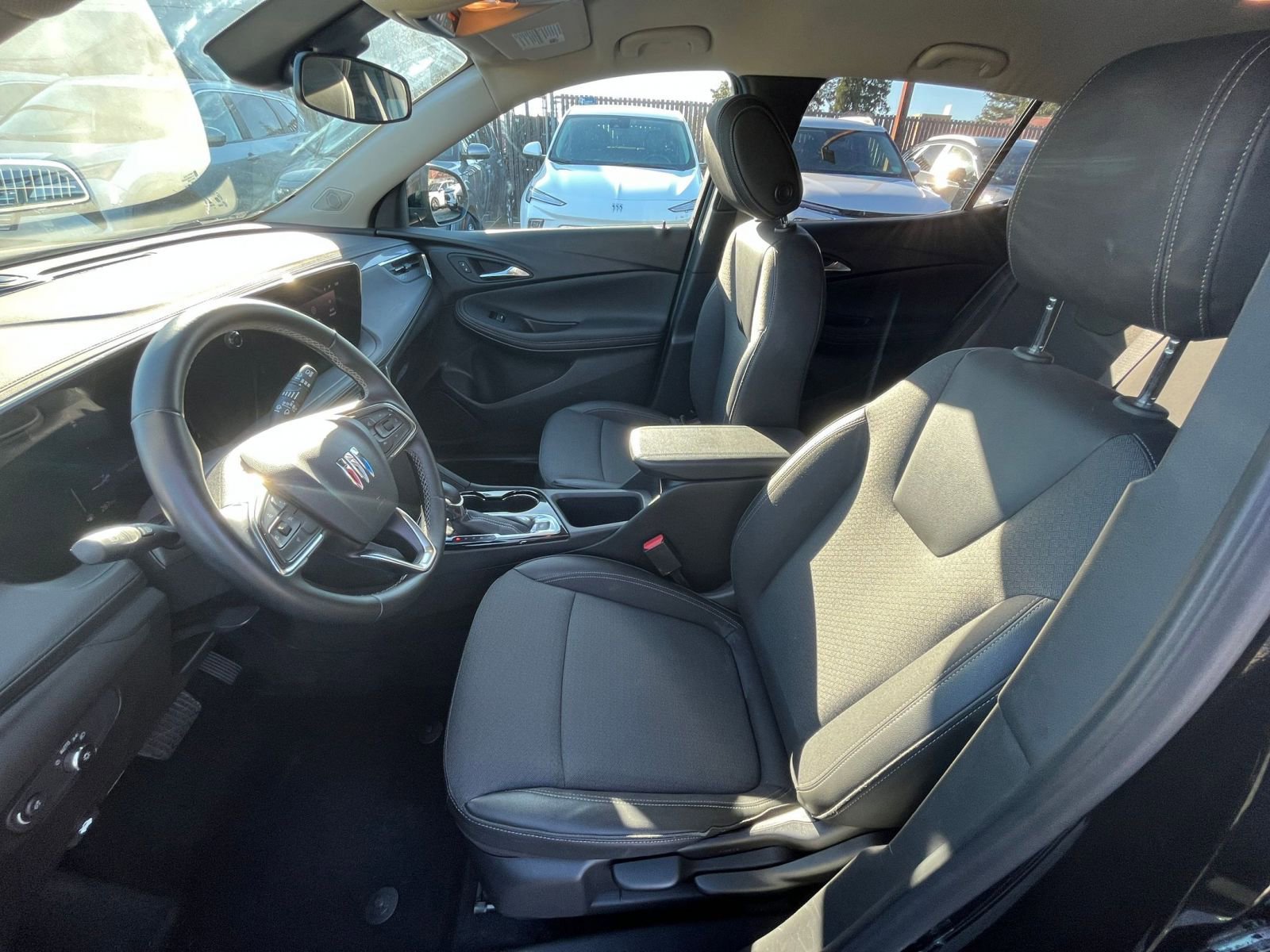 Thumbnail: 2025 Buick Encore GX - 25