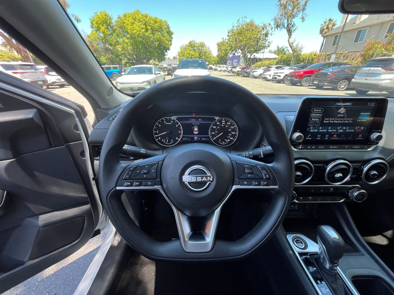 Thumbnail: 2025 Nissan Sentra - 32