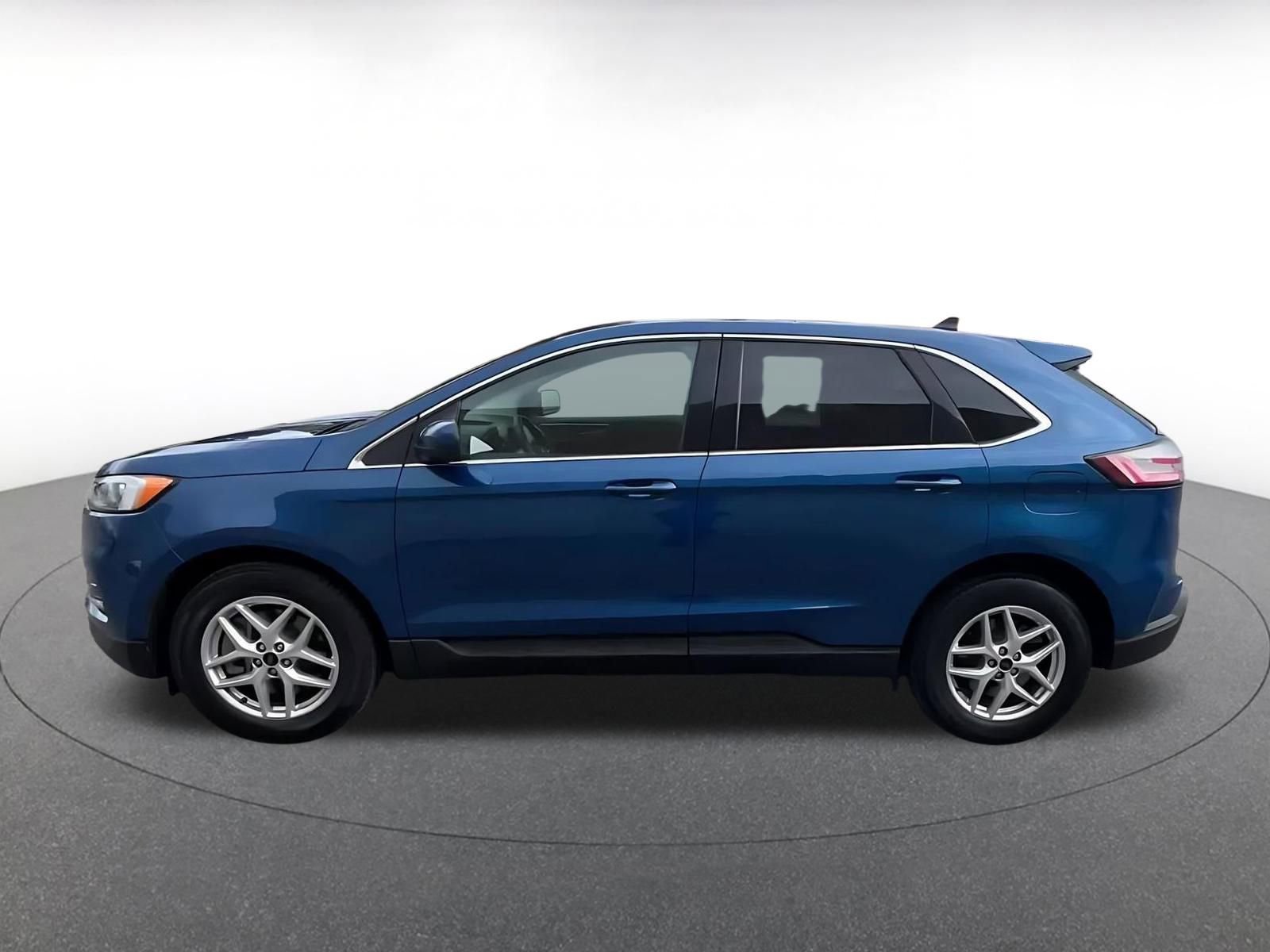 Thumbnail: 2024 Ford Edge - 9
