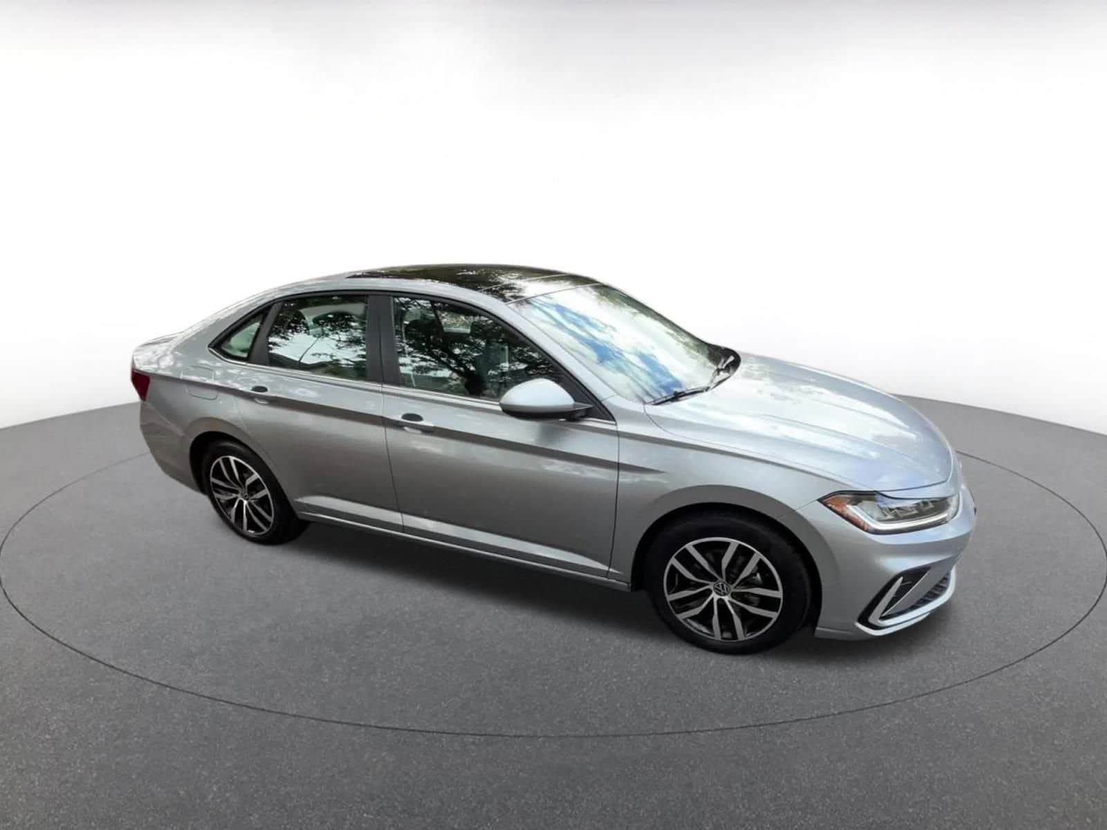 Thumbnail: 2025 Volkswagen Jetta - 2