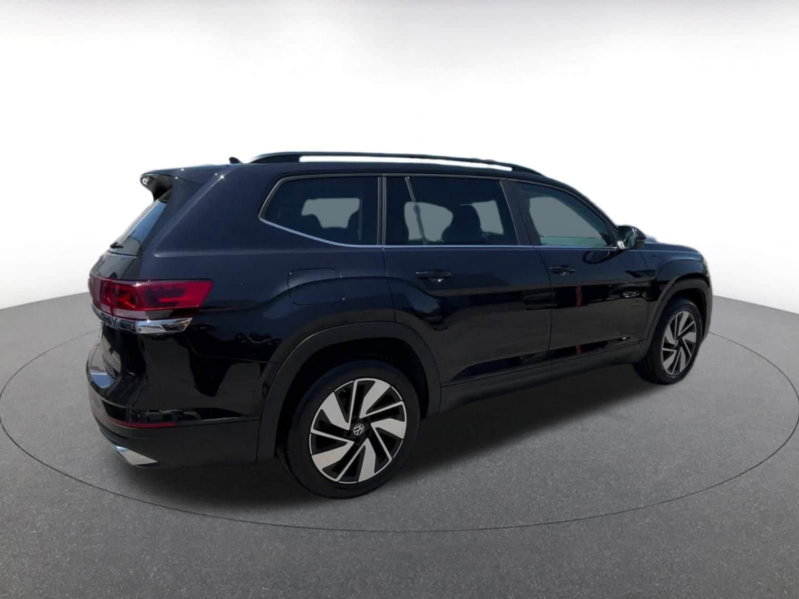 Thumbnail: 2024 Volkswagen Atlas - 15