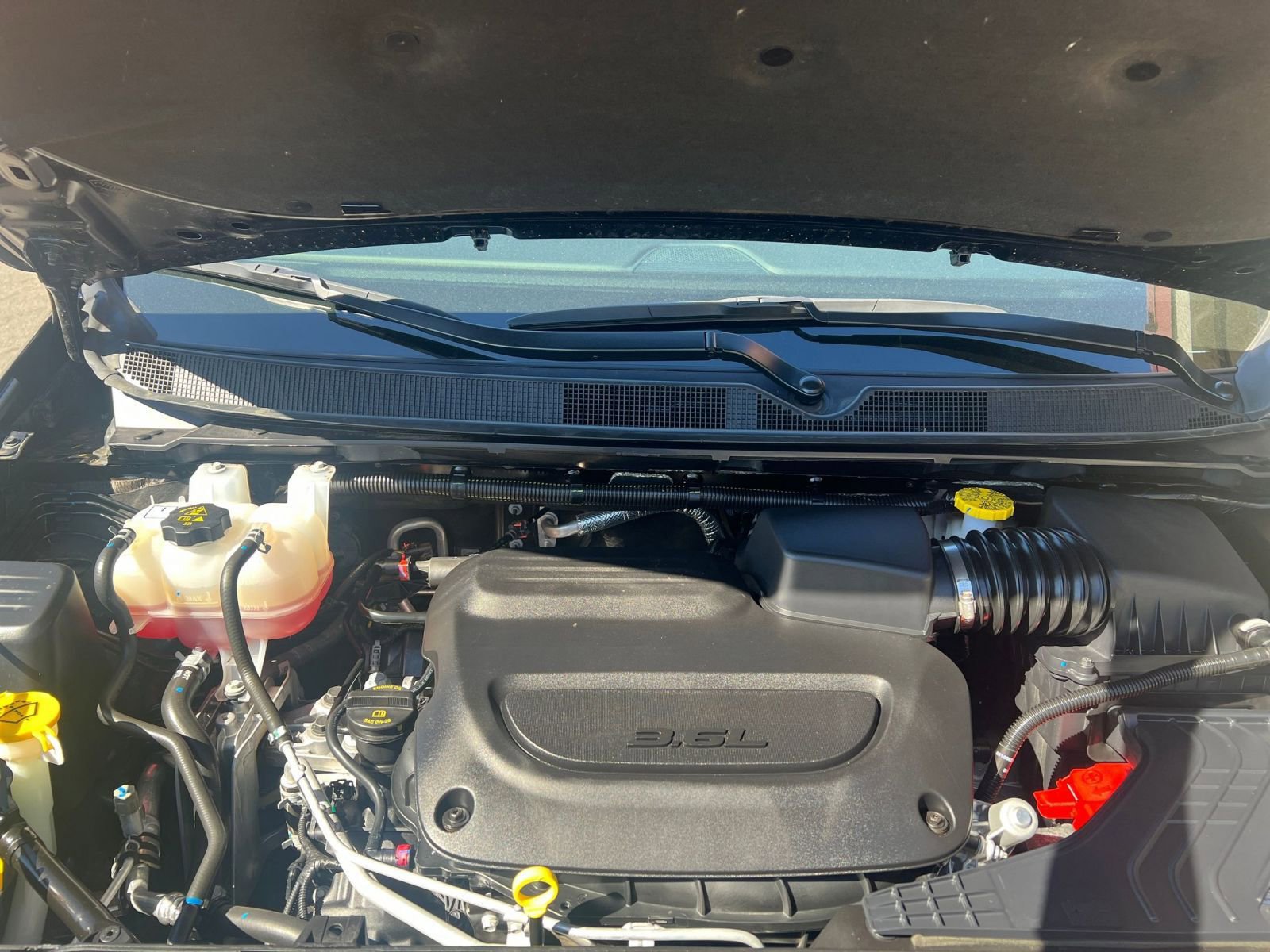 Thumbnail: 2025 Chrysler Pacifica - 35